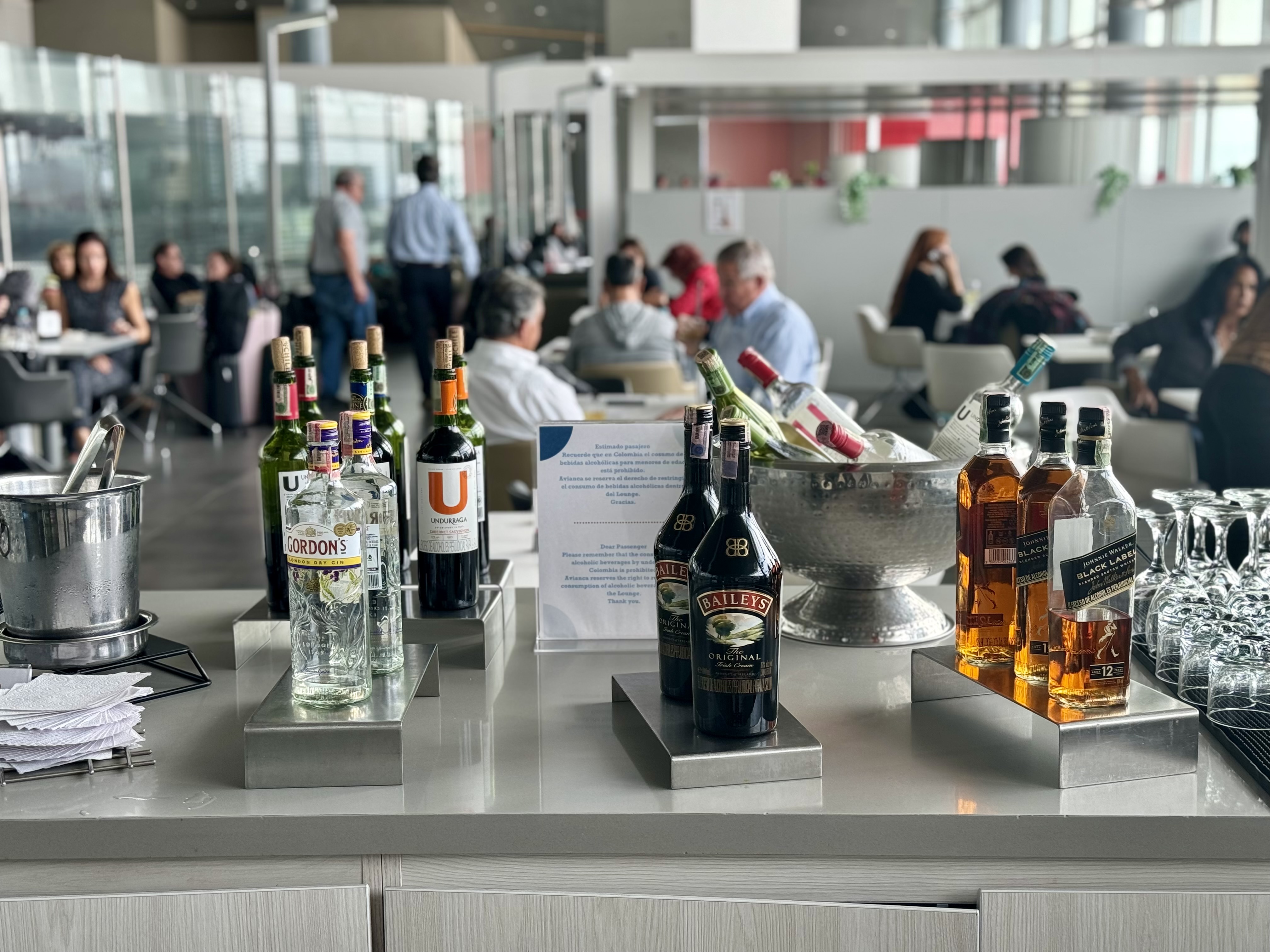 KLM Boeing 78X Business Class Bogota Airport Avianca Lounge drinks KLM Boeing 78X Business Class Bogota Airport Avianca Lounge drinks
