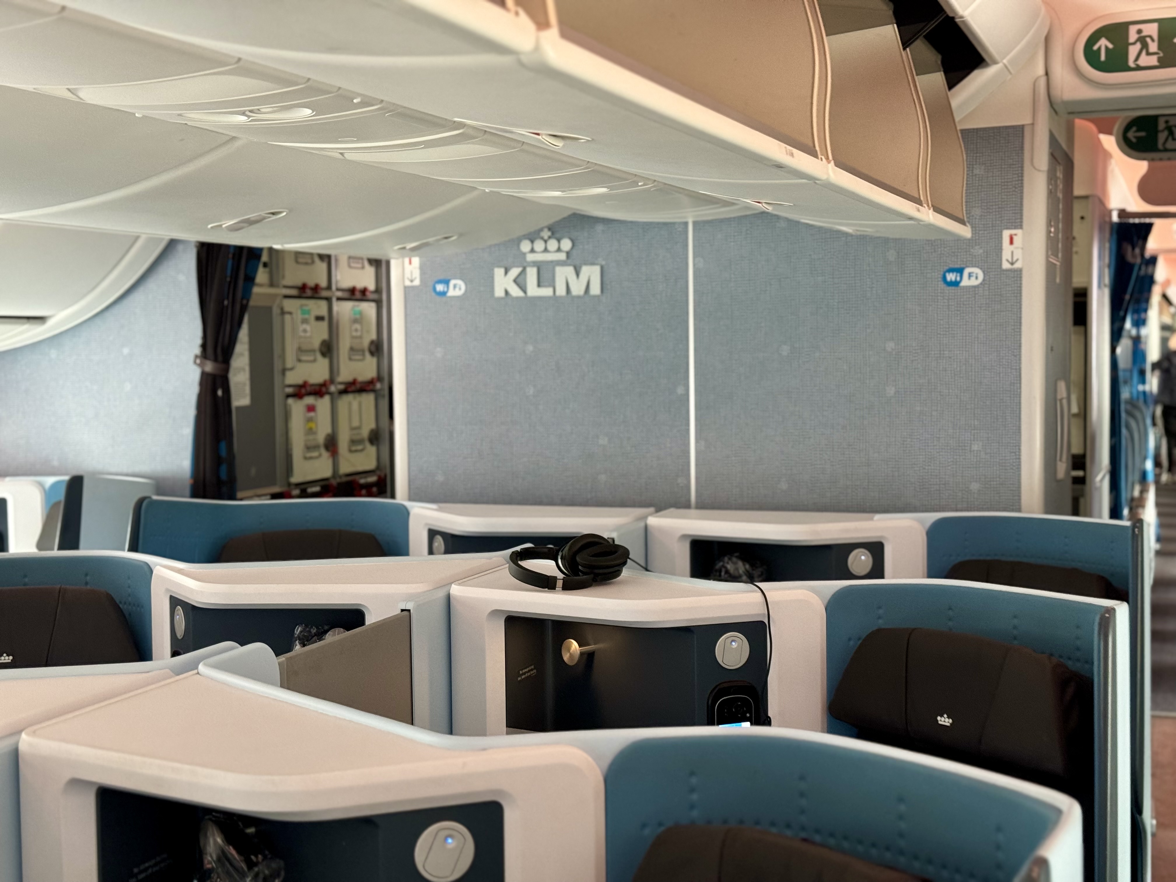 KLM Boeing 78X Business Class cabin KLM Boeing 78X Business Class cabin
