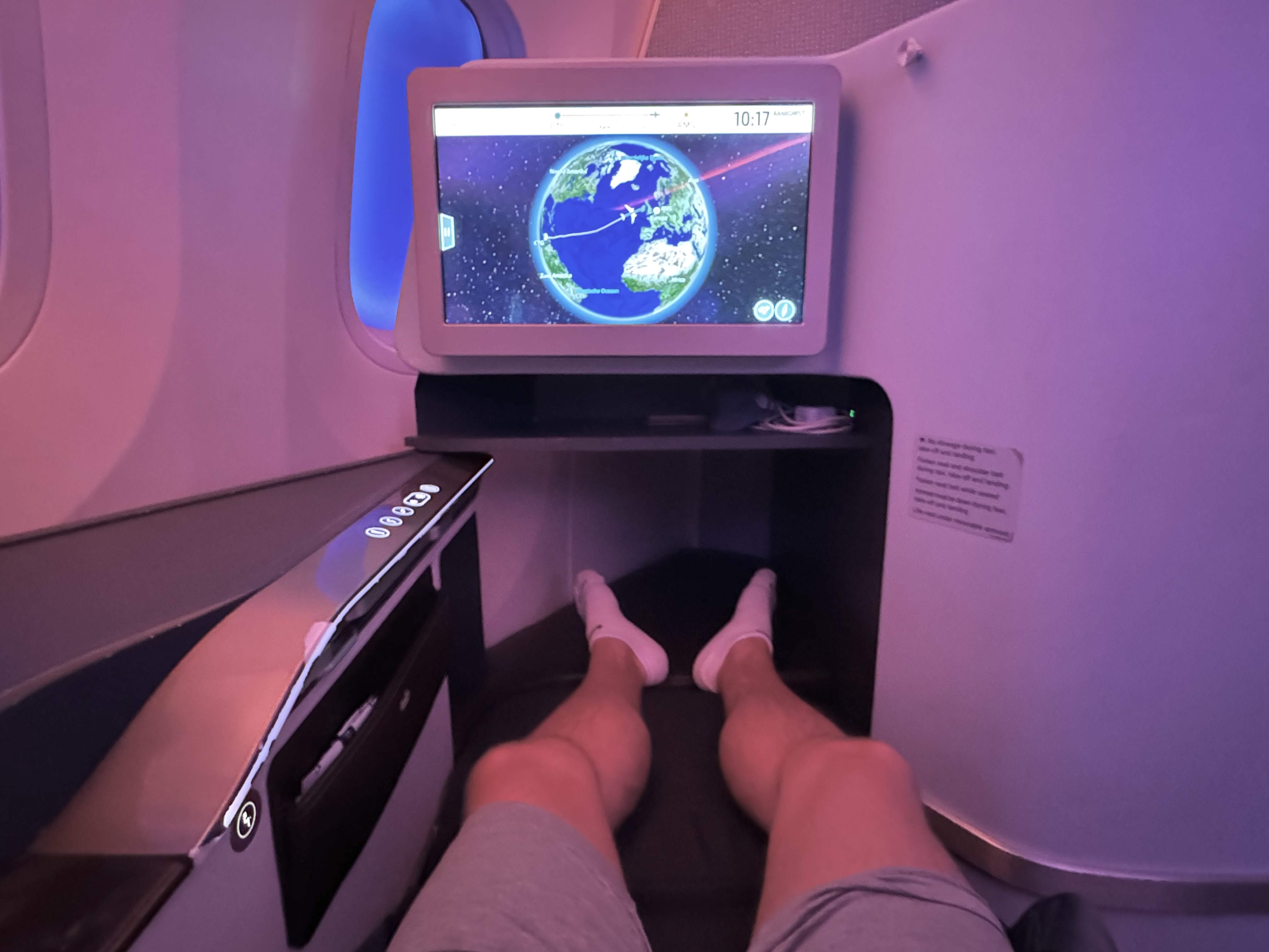 KLM Boeing 78X Business Class seat KLM Boeing 78X Business Class seat