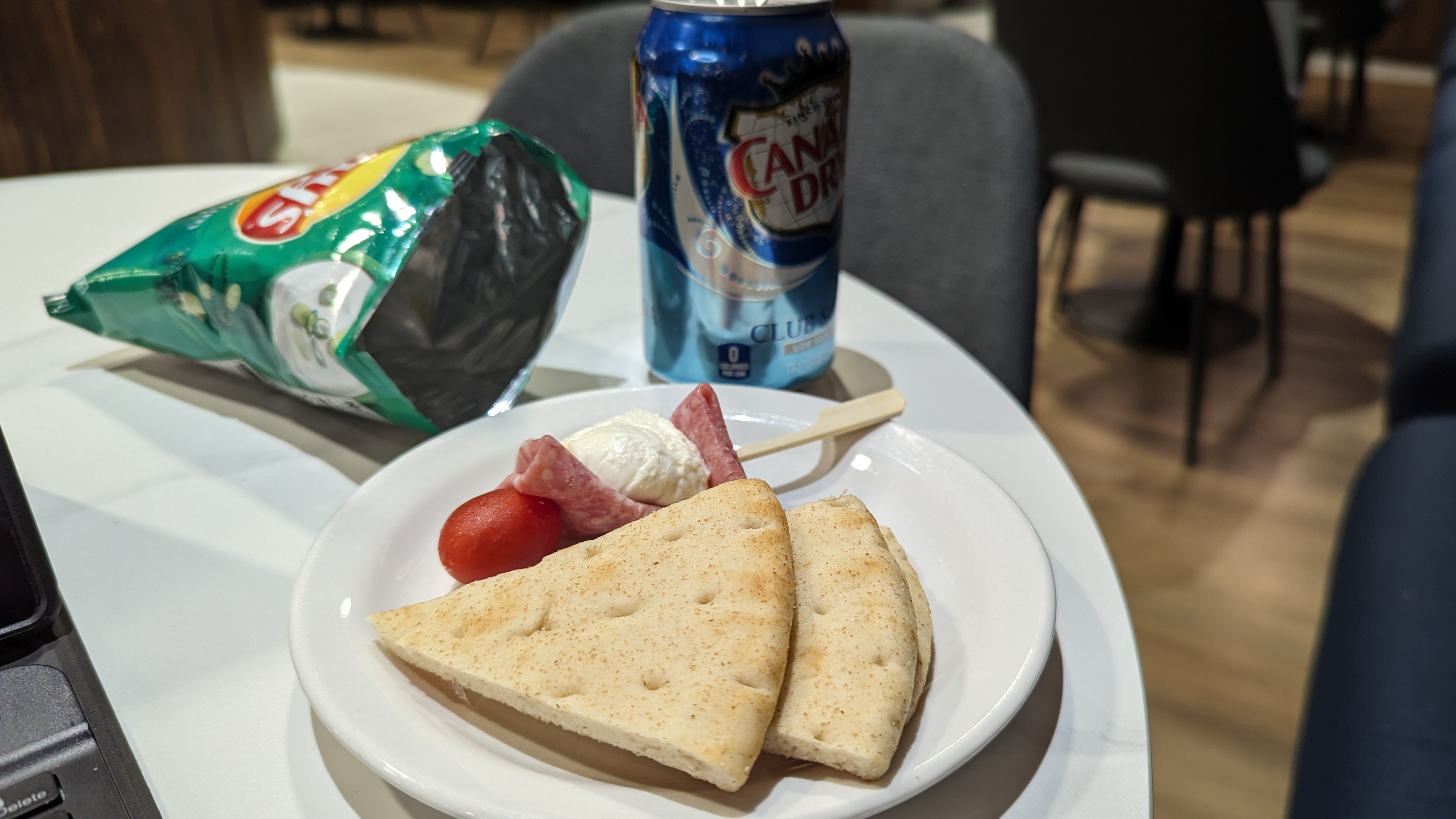 KLM Crown Lounge IAH food