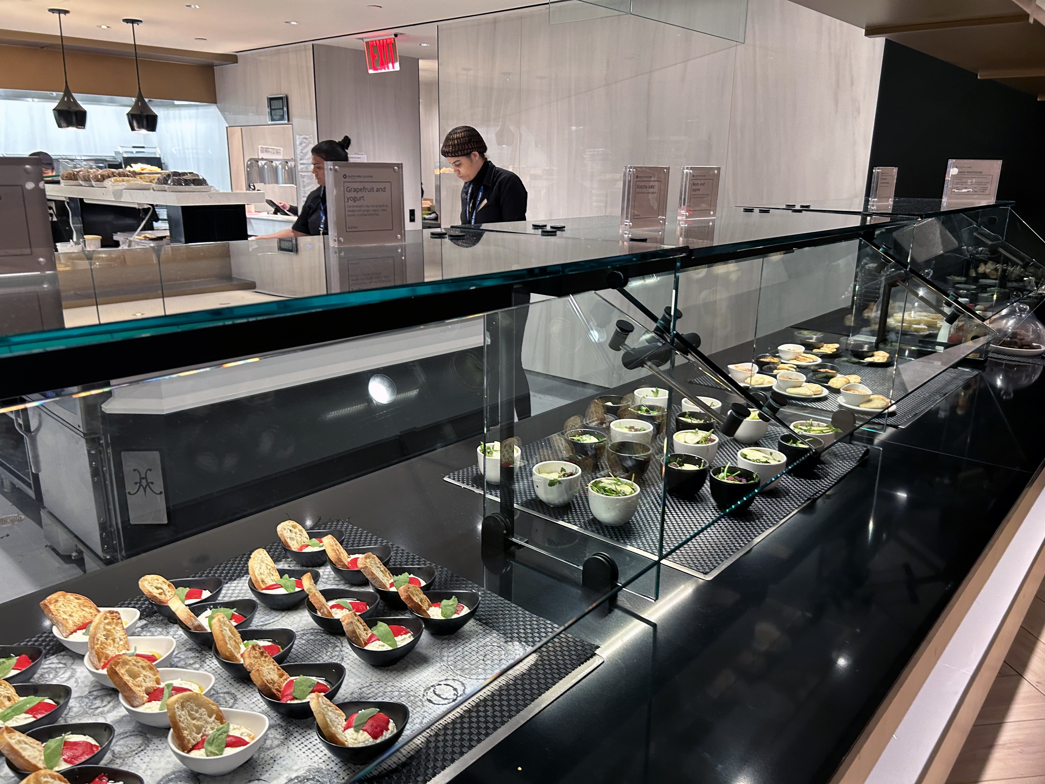 LGA Sapphire Lounge buffet