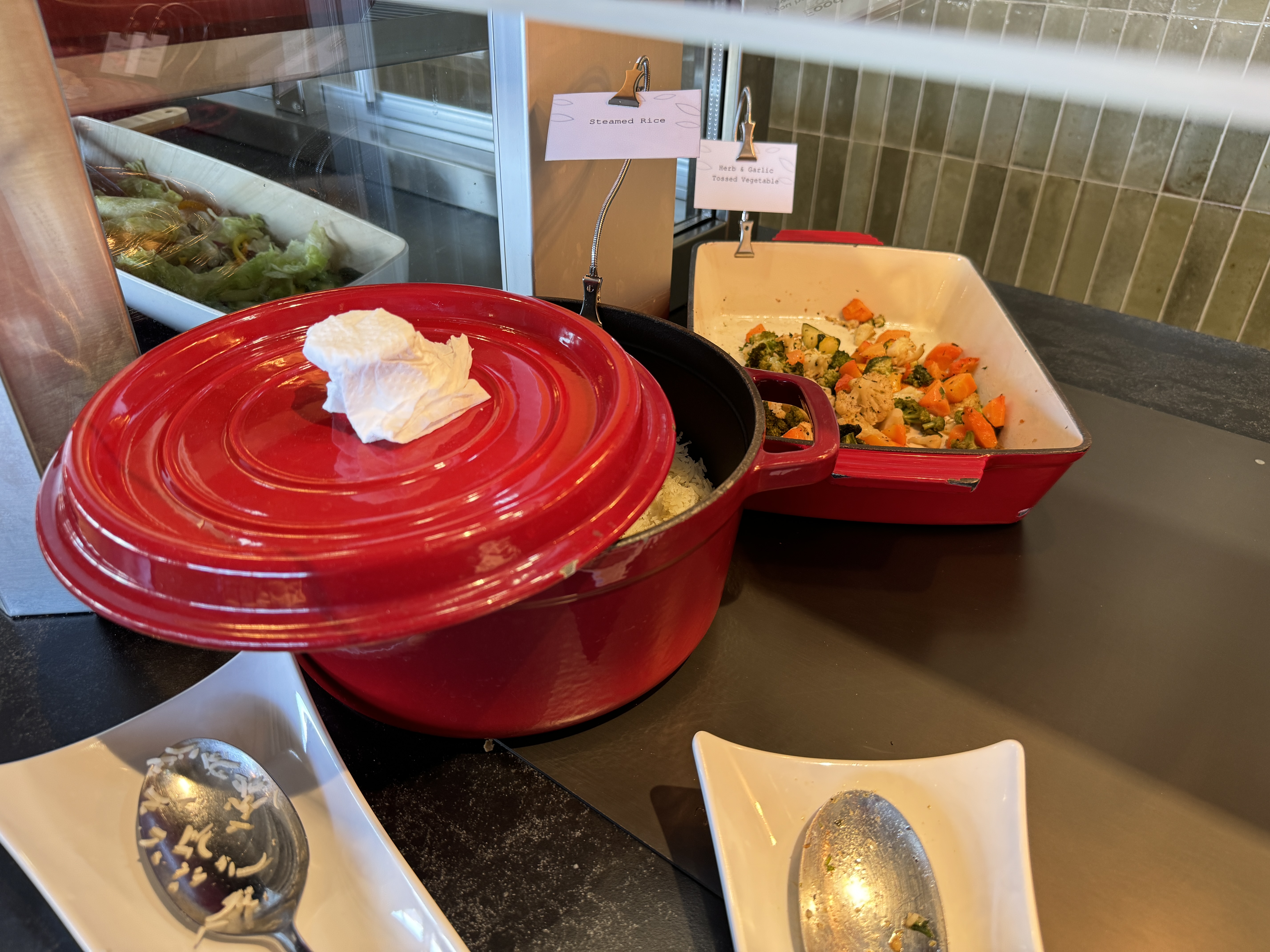 Plaza Premium Lounge NBO hot buffet