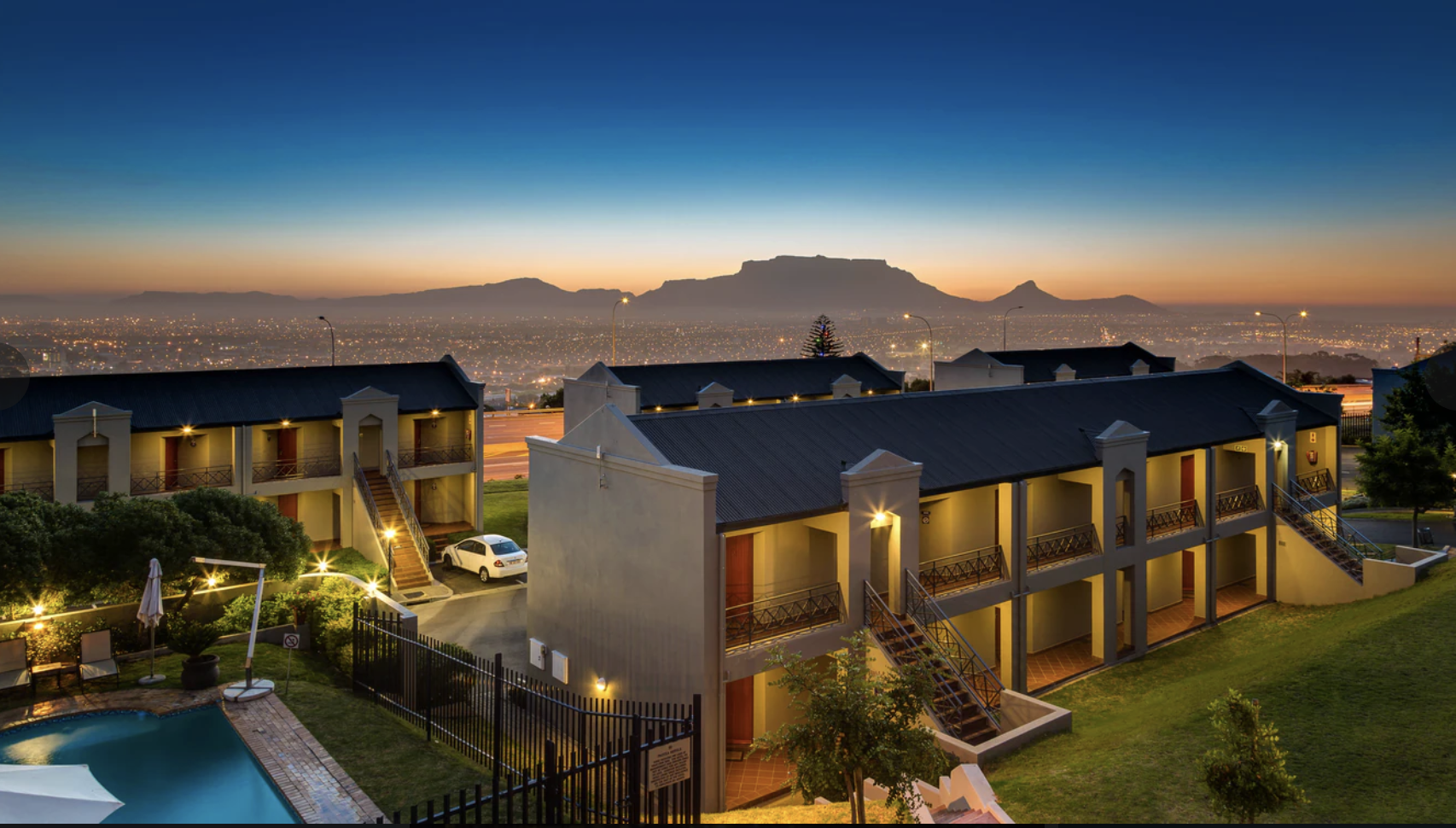 Protea Hotel Cape Town Tyger Valley hotel grounds