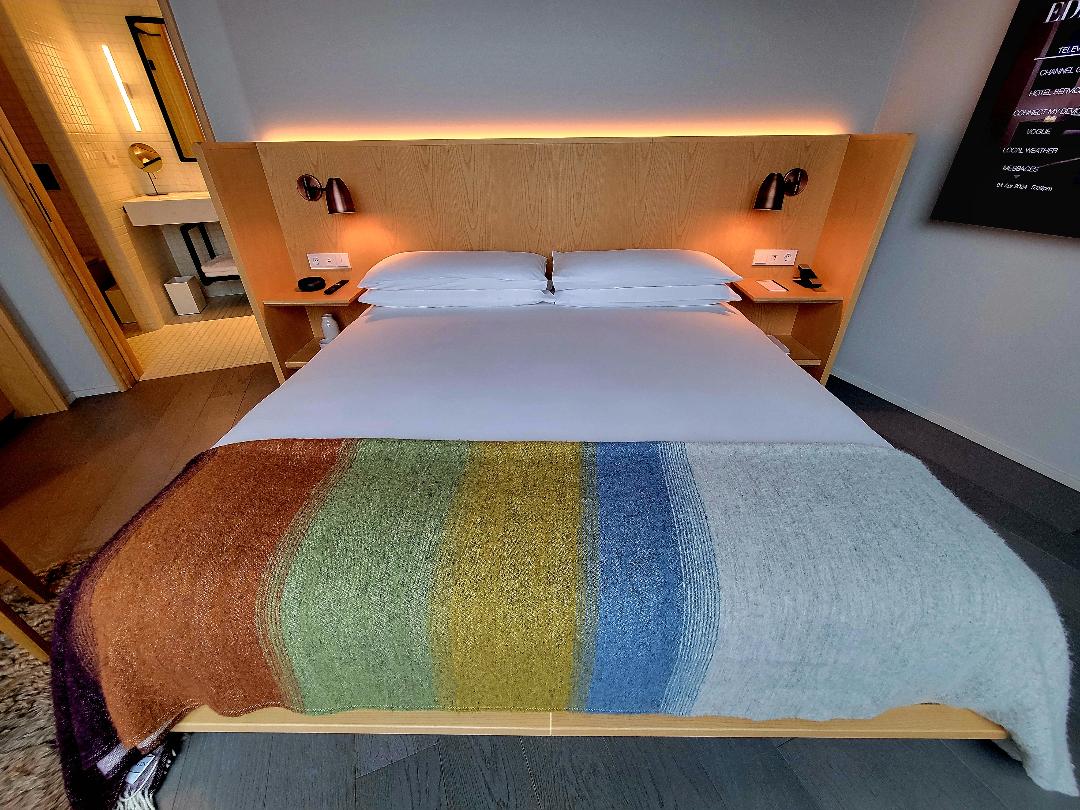 Reykjavik EDITION Hotel Bed Reykjavik EDITION Hotel Bed