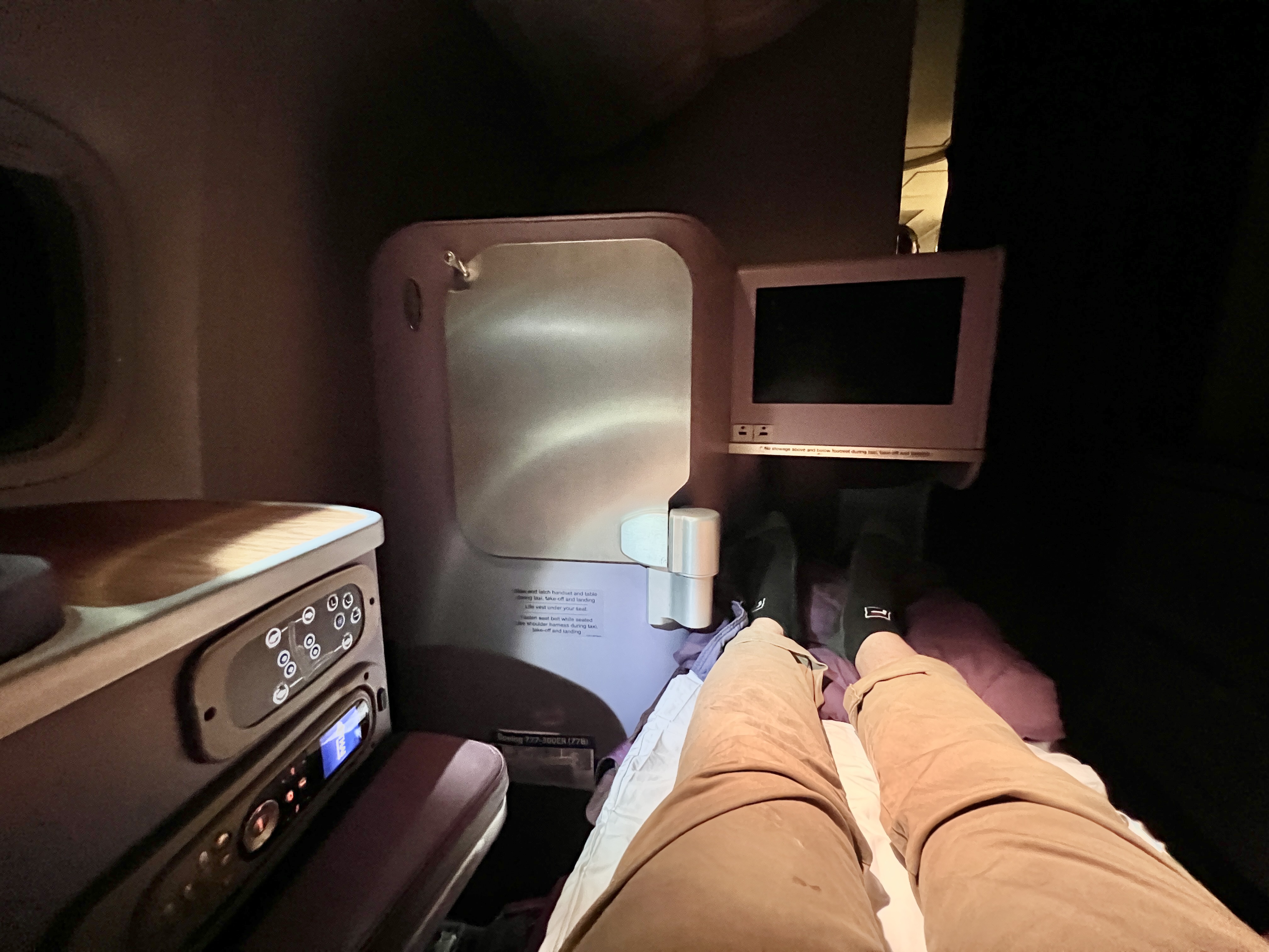 Thai Airways Royal Silk business class 777 300er laying in bed Thai Airways Royal Silk business class 777 300er laying in bed