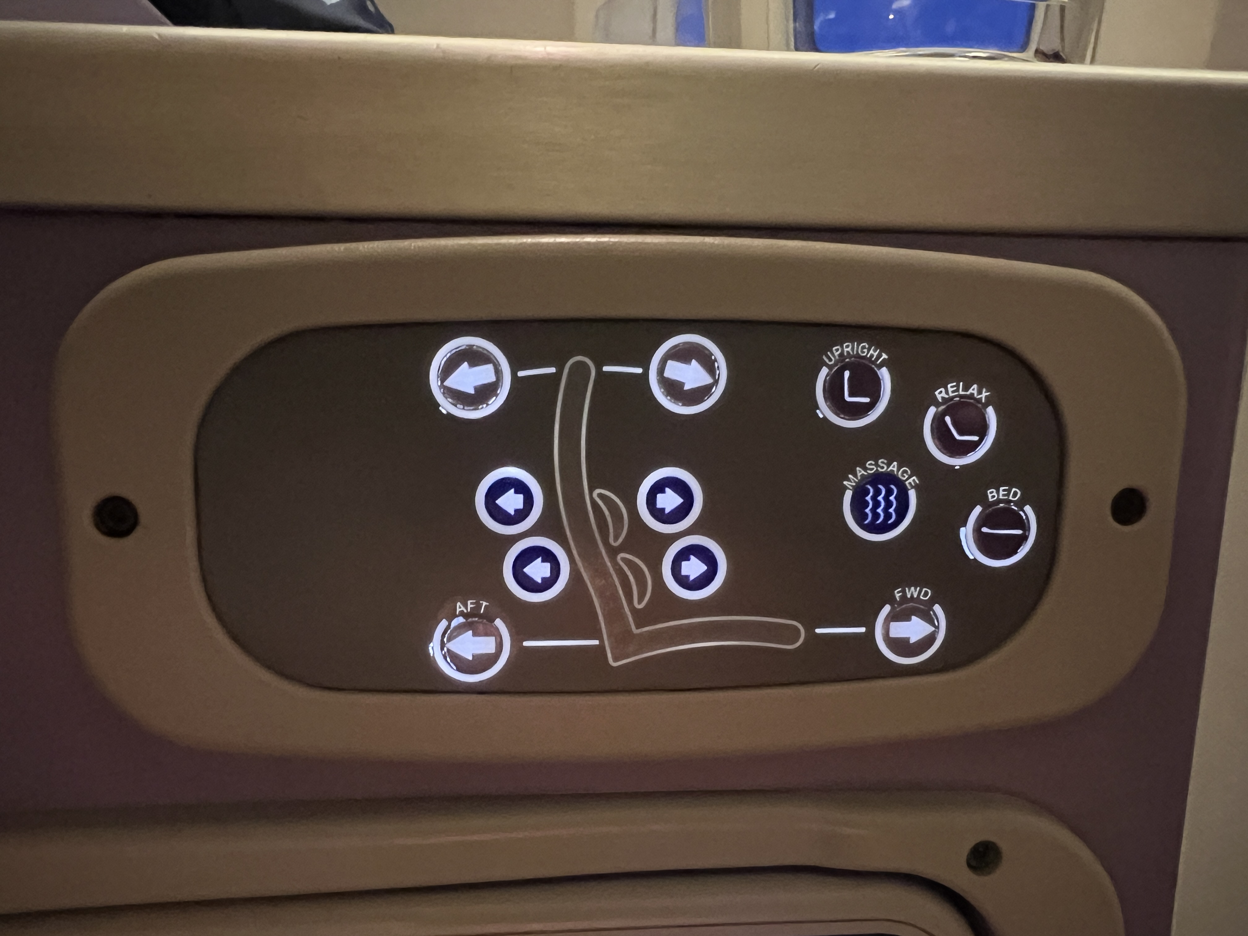 Thai Airways Royal Silk business class 777 300er seat controls Thai Airways Royal Silk business class 777 300er seat controls