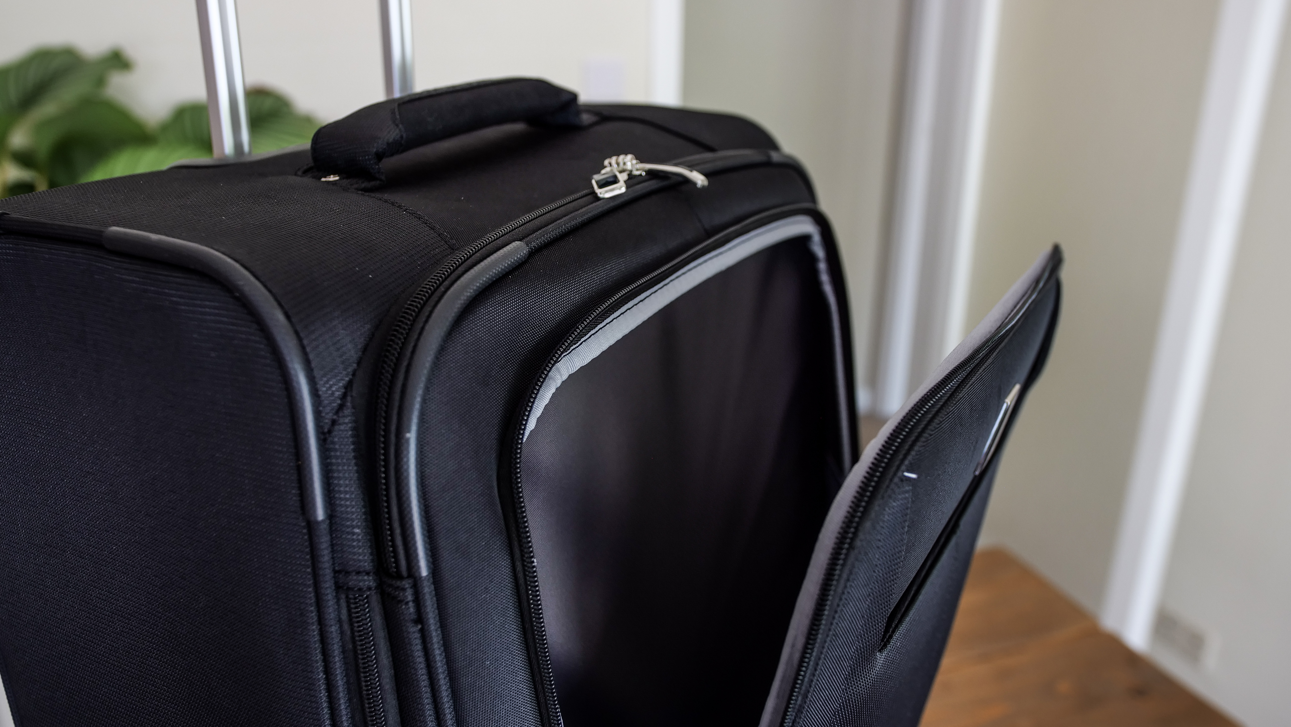 Travelpro Maxlite 5 Softside Front Pocket