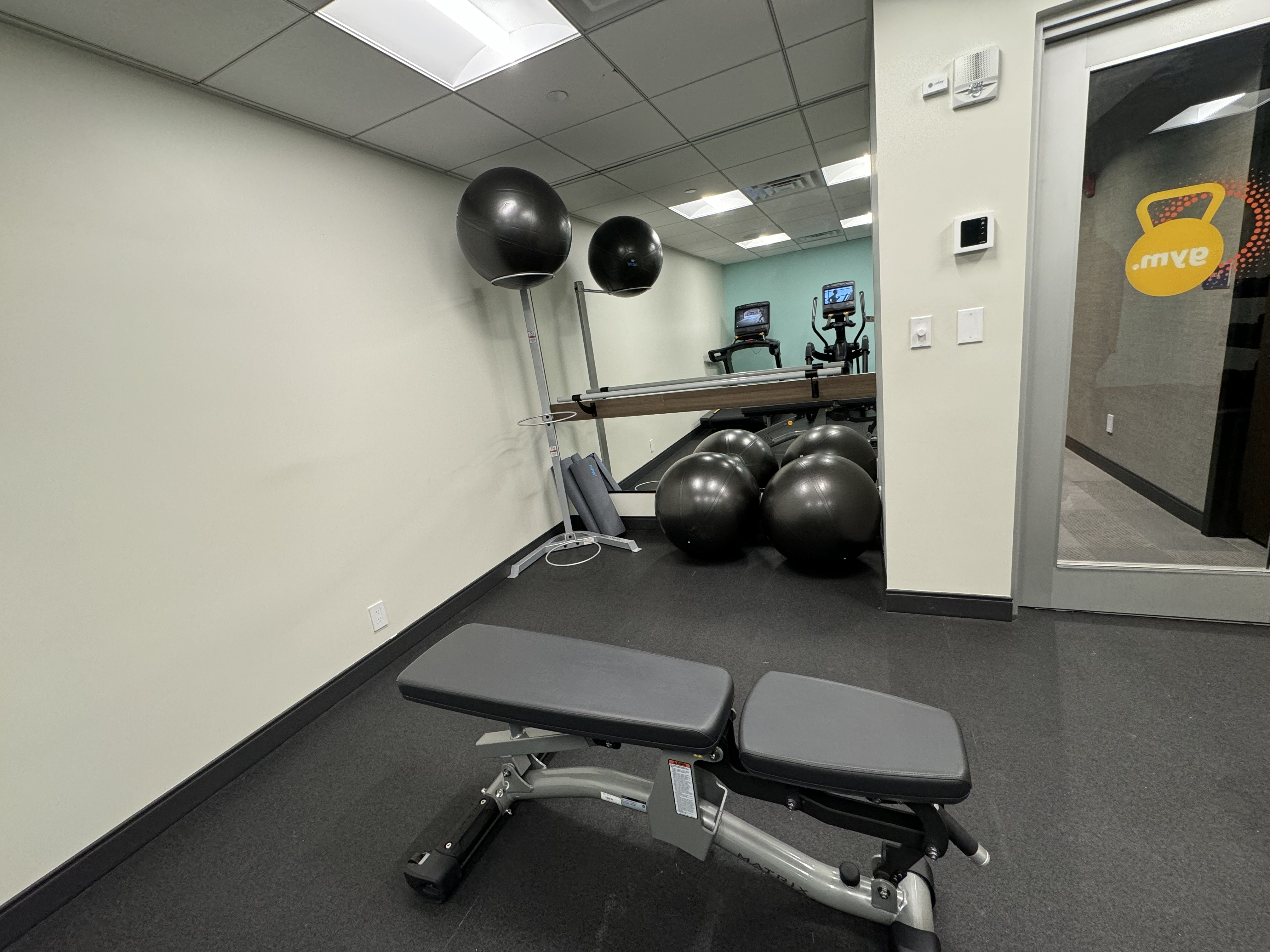 Tru by Hilton Brooklyn Gym Weights Tru by Hilton Brooklyn Gym Weights