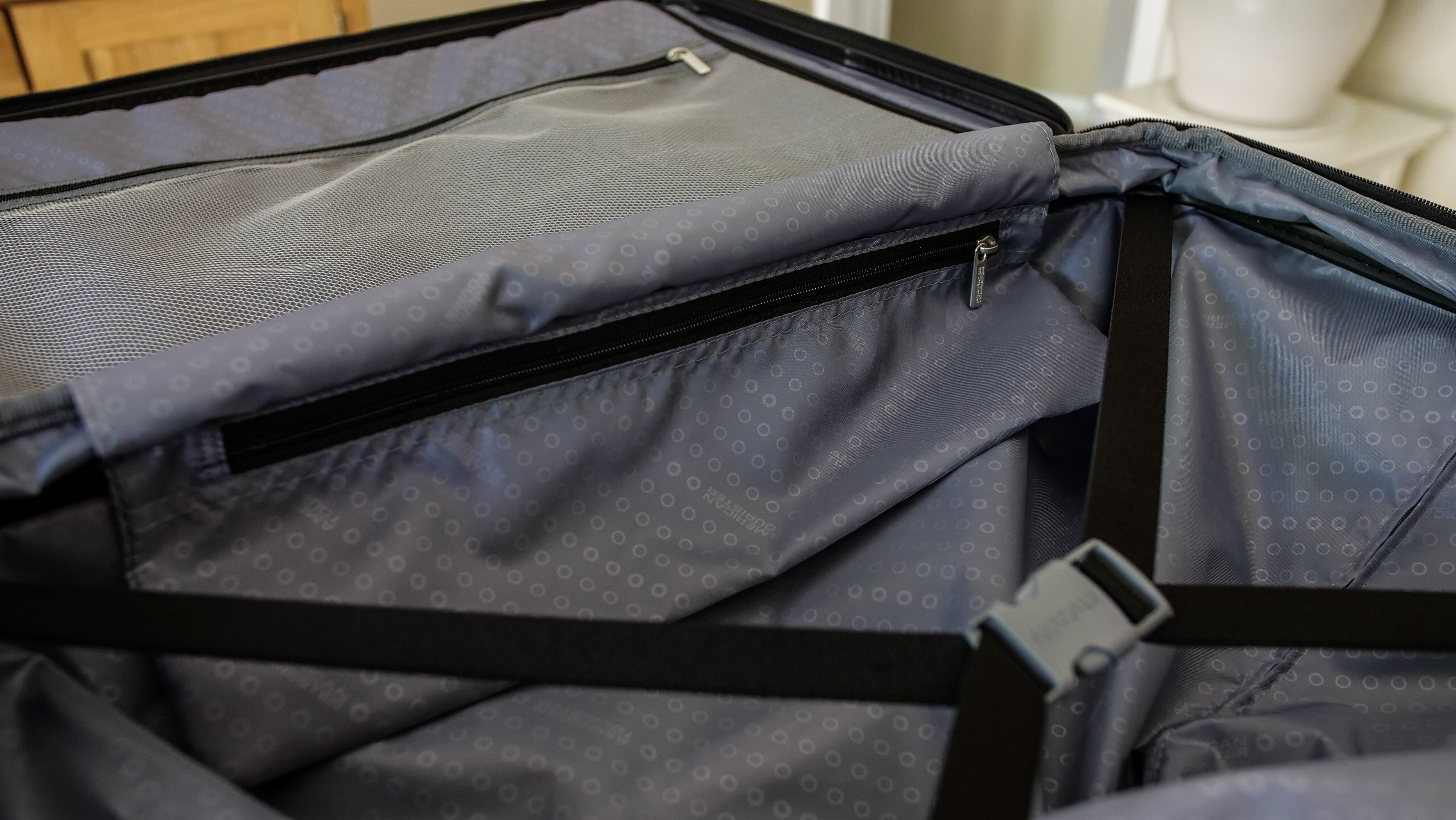 American Tourister Soundbox Hardside Small Pocket