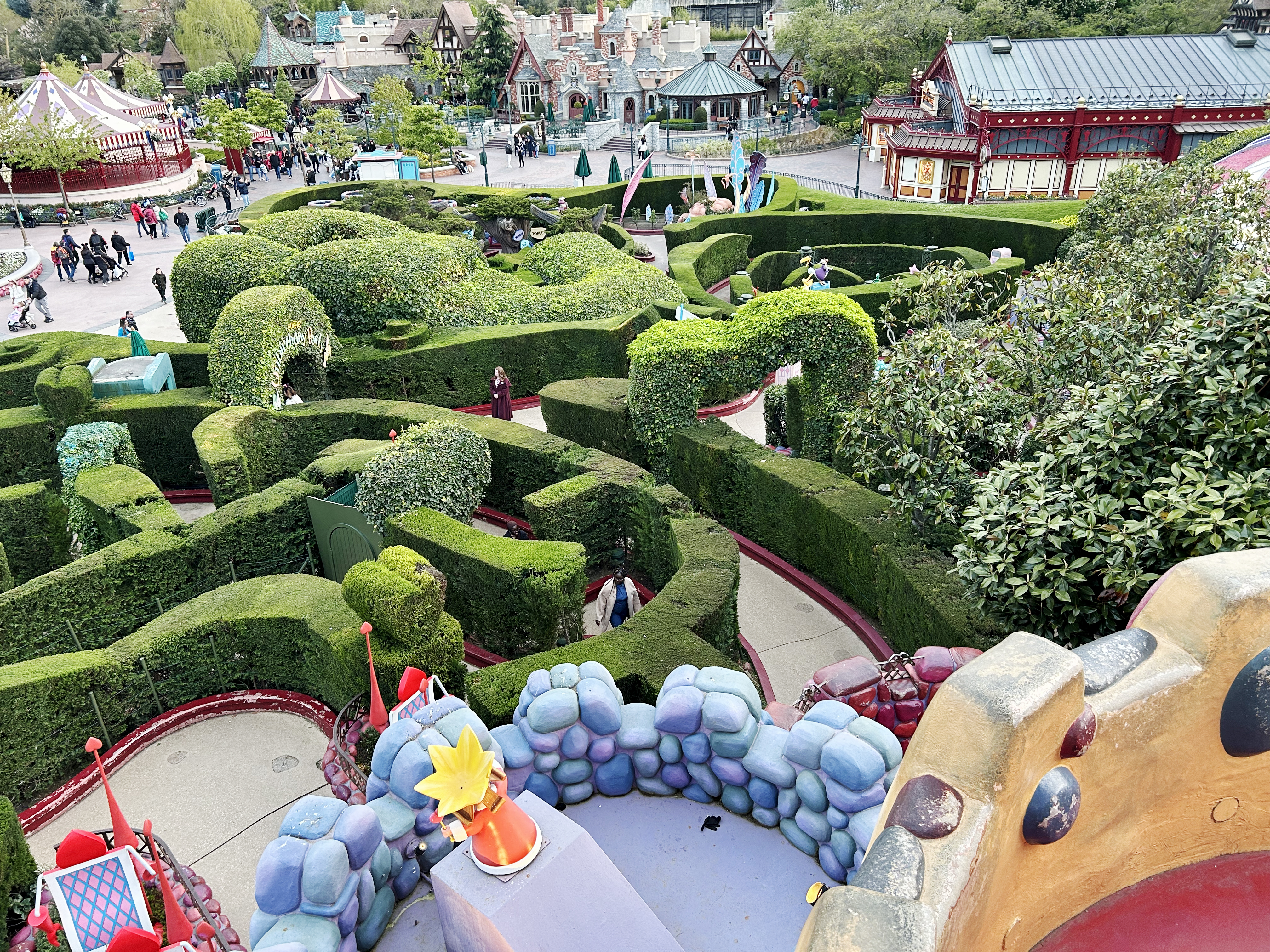 Disneyland Paris Alices Curious Labyrinth inside Disneyland Paris Alices Curious Labyrinth inside