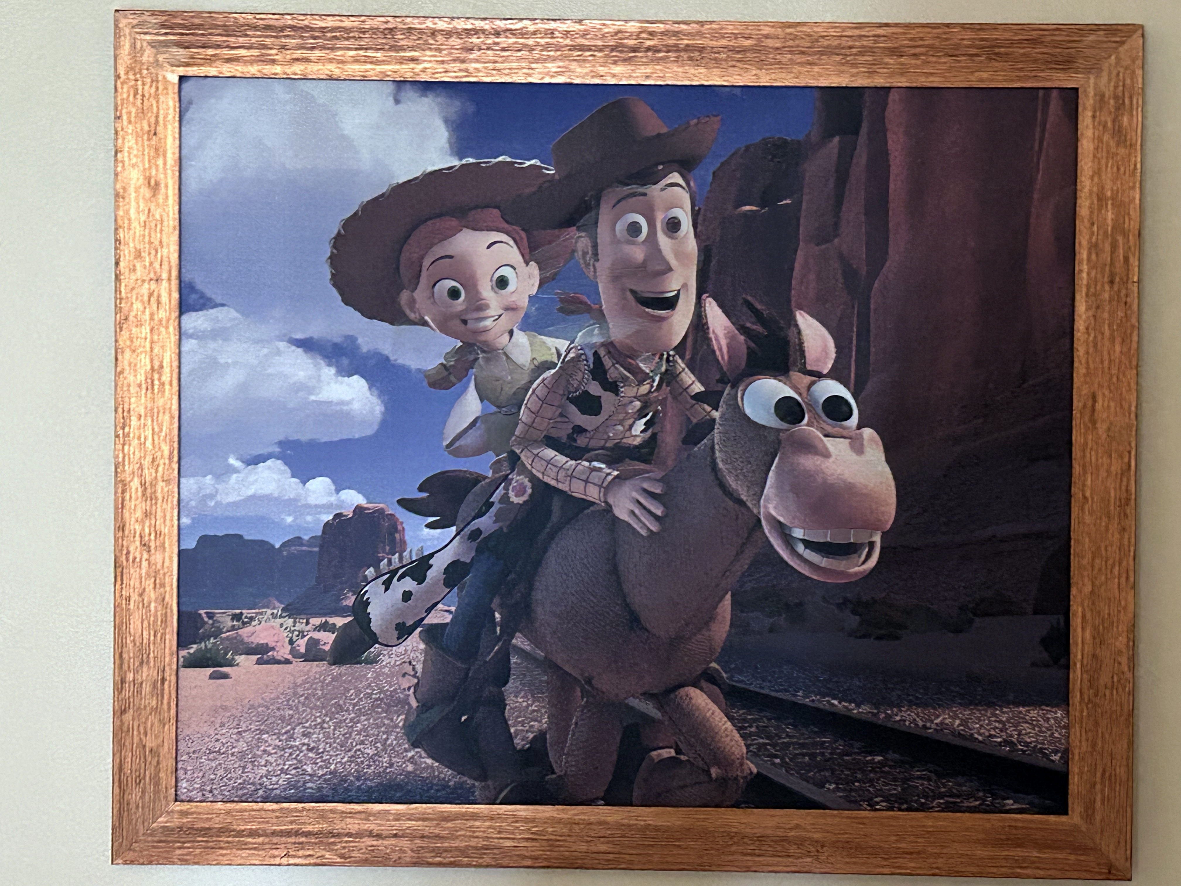 Disneyland Paris Hotel Cheyenne room painting