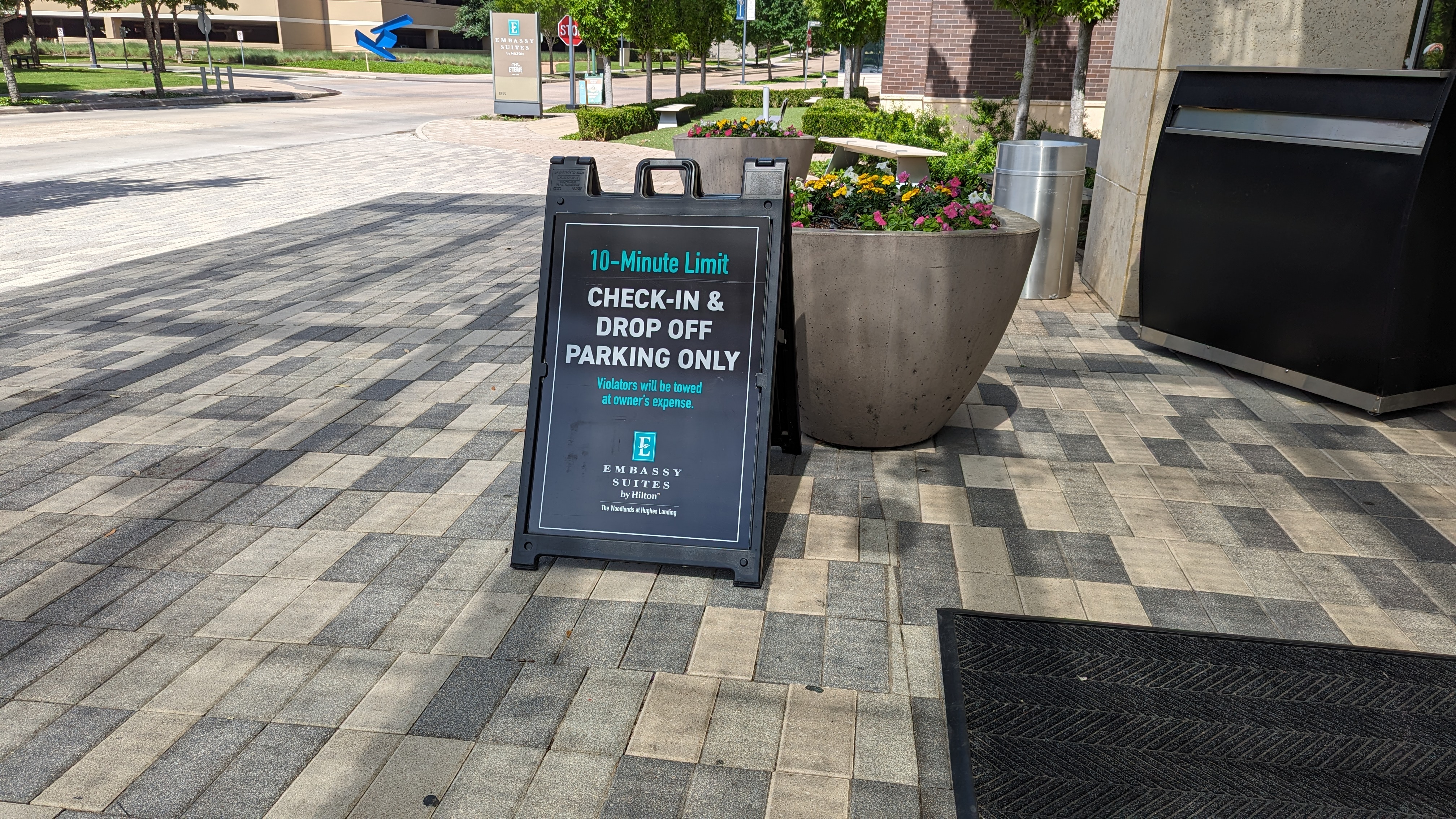 Embassy Suites by Hilton The Woodlands at Hughes Landing amenities parking drop off