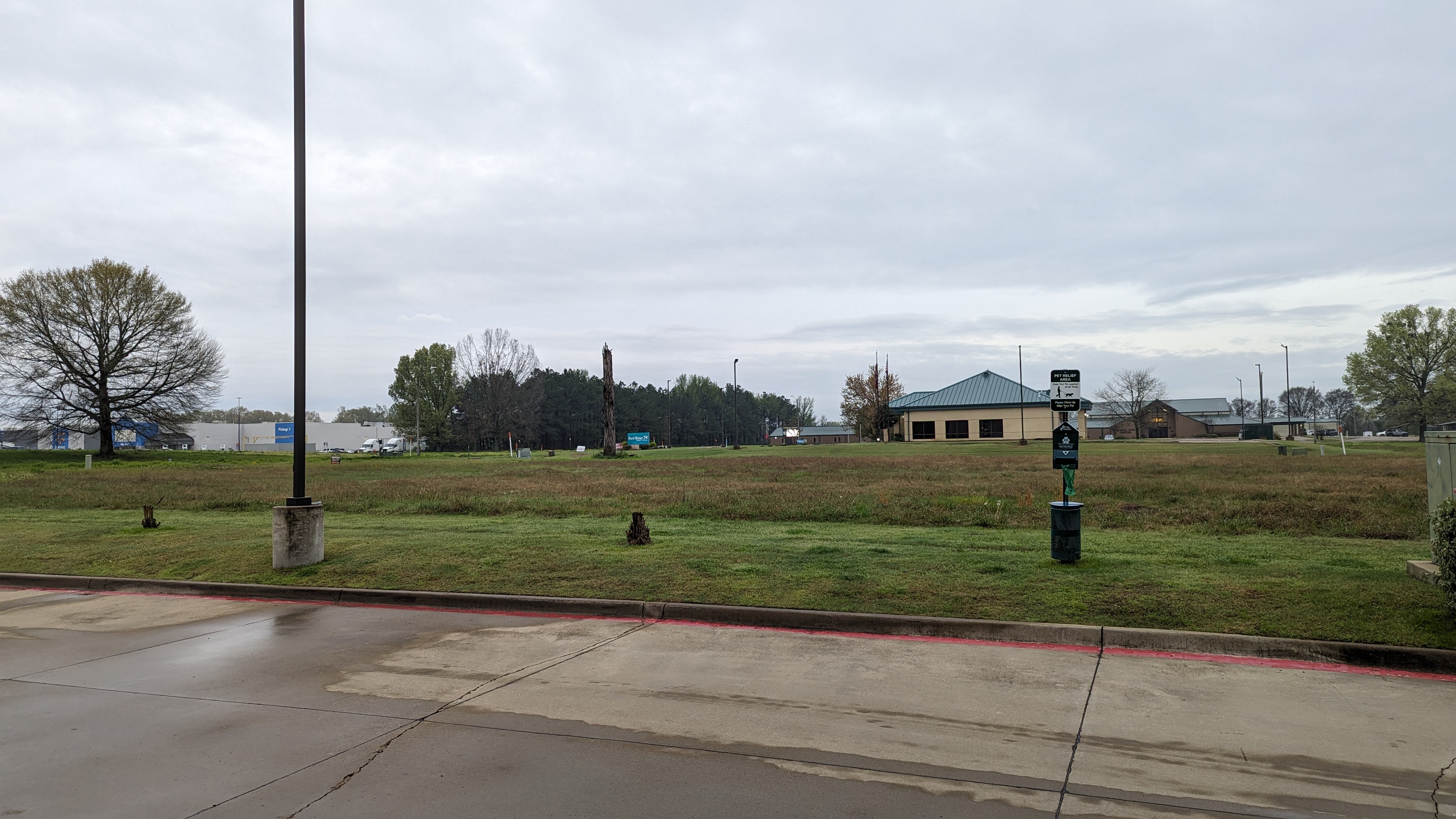Hampton Inn Suites Hope amenities dog walk