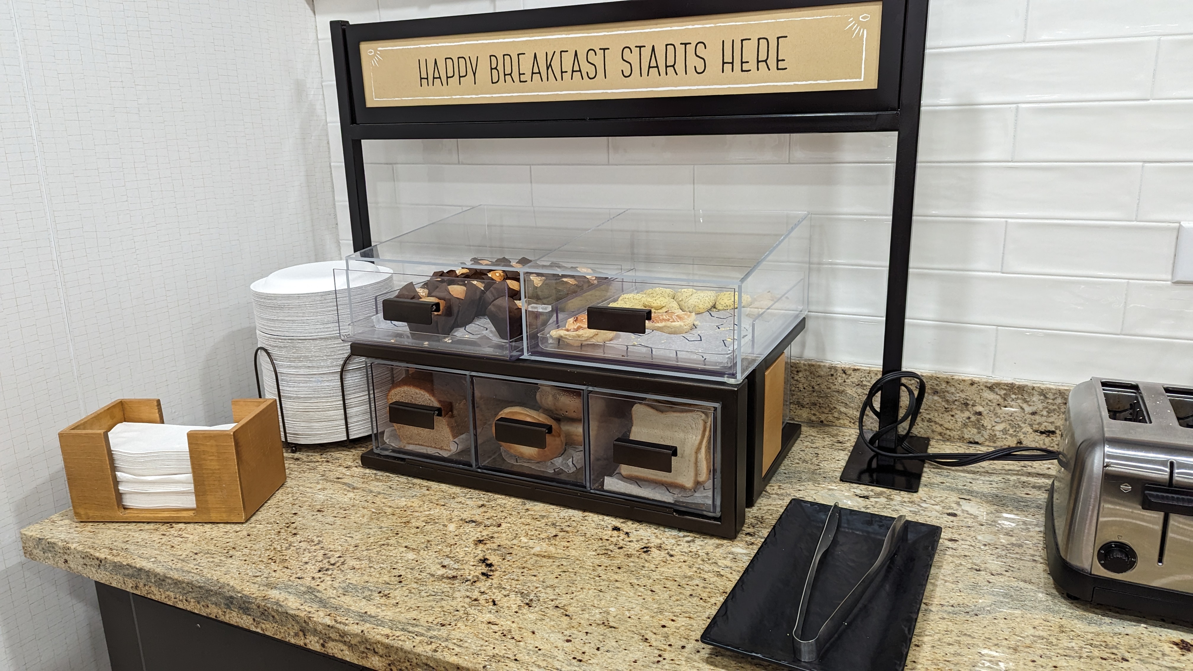 Hampton Inn Suites Hope food and beverage bread and pastries