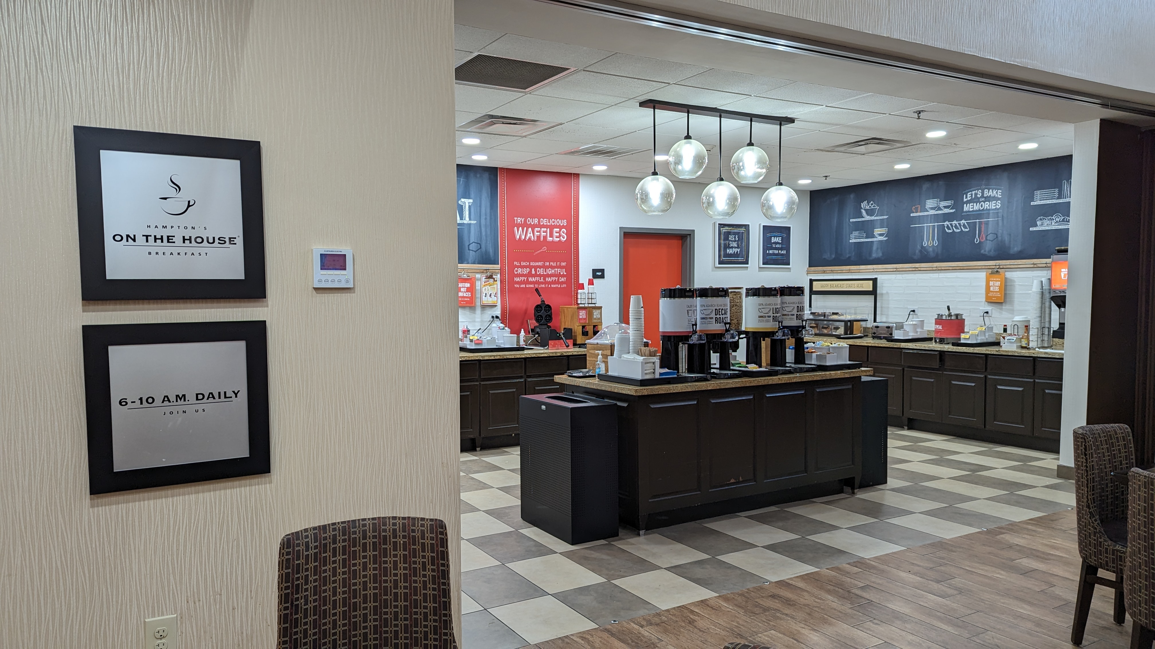 Hampton Inn Suites Hope food and beverage breakfast buffet