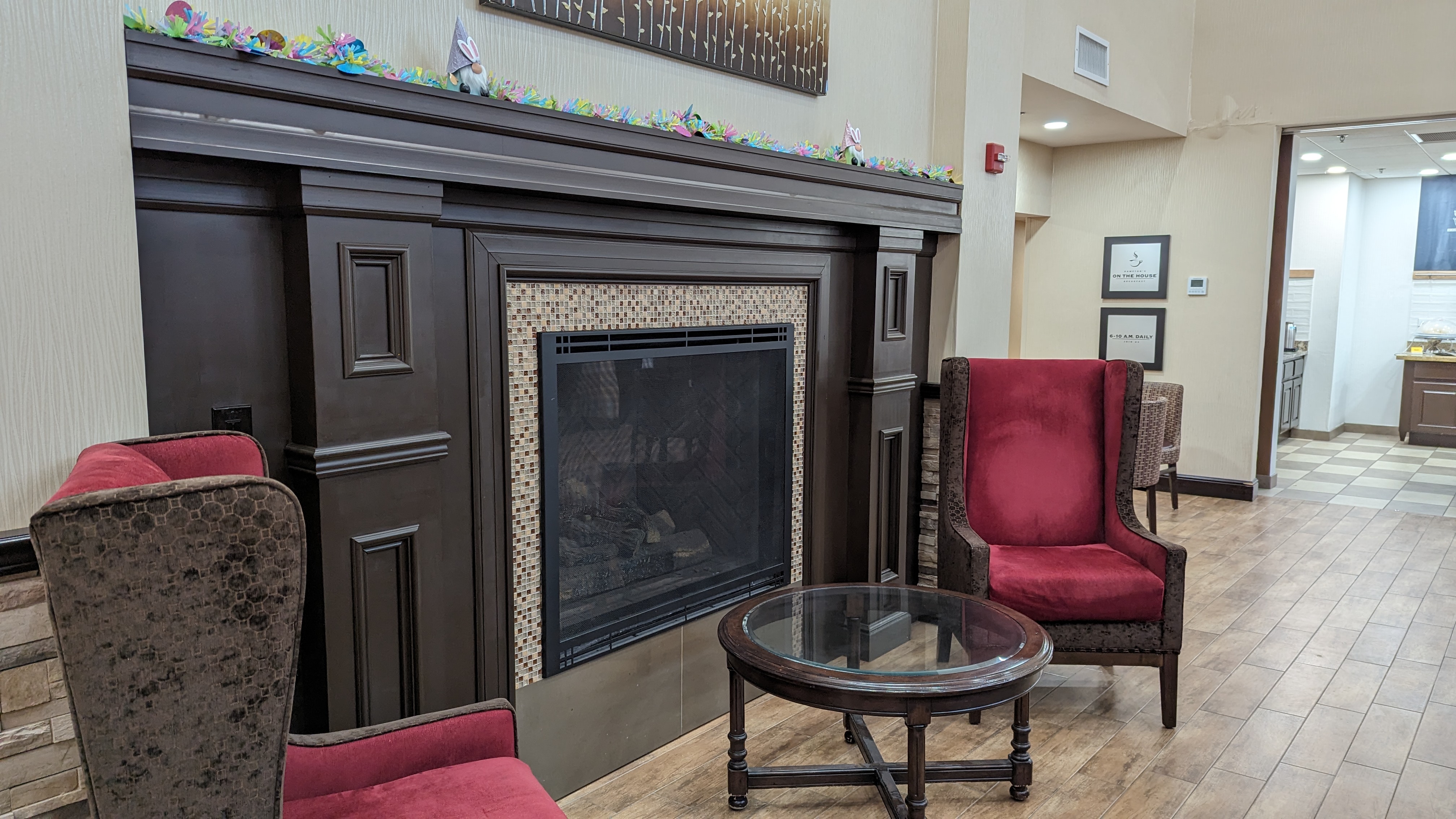 Hampton Inn Suites Hope lobby seating