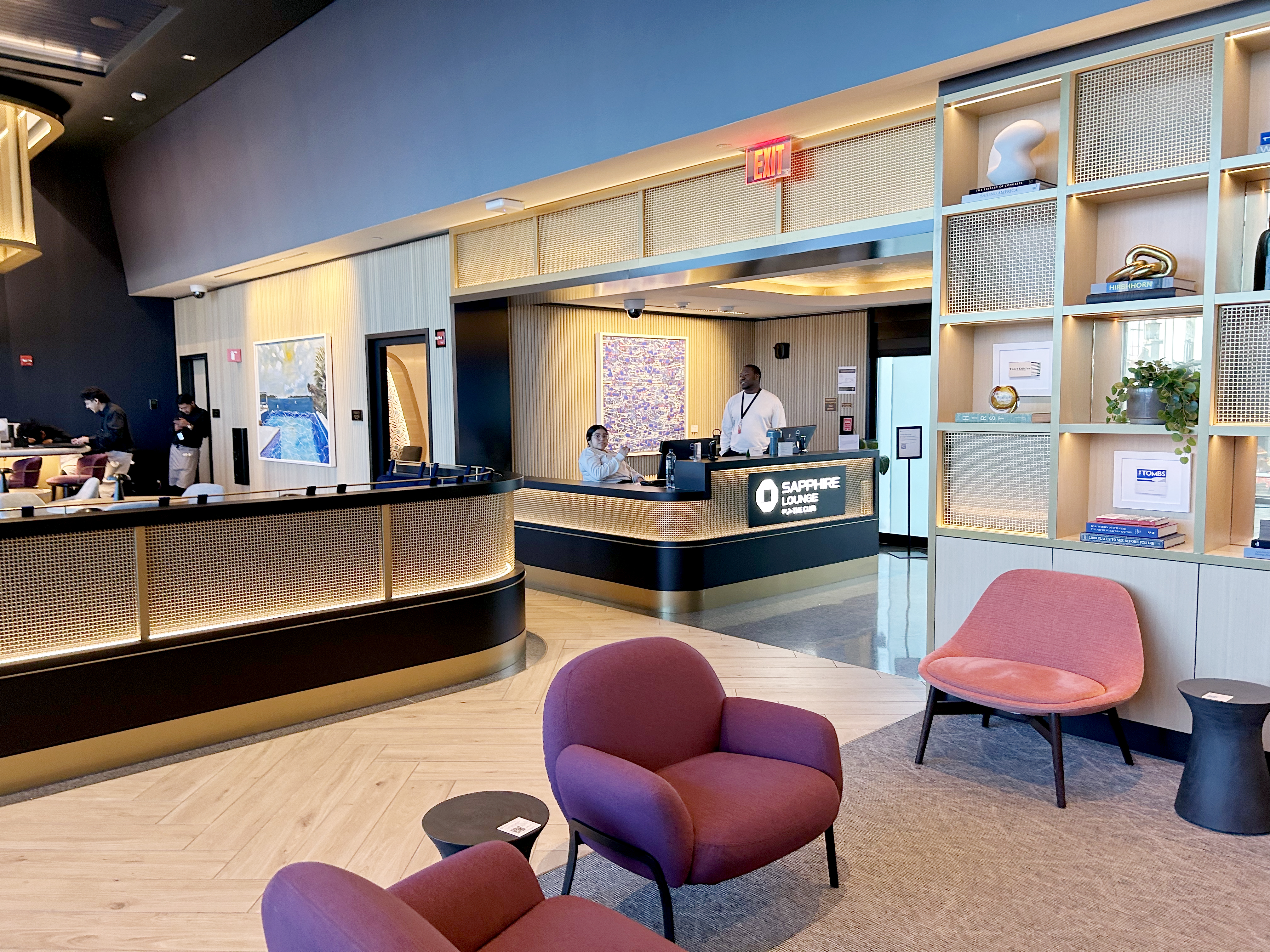 IAD Etihad Lounge reception main area