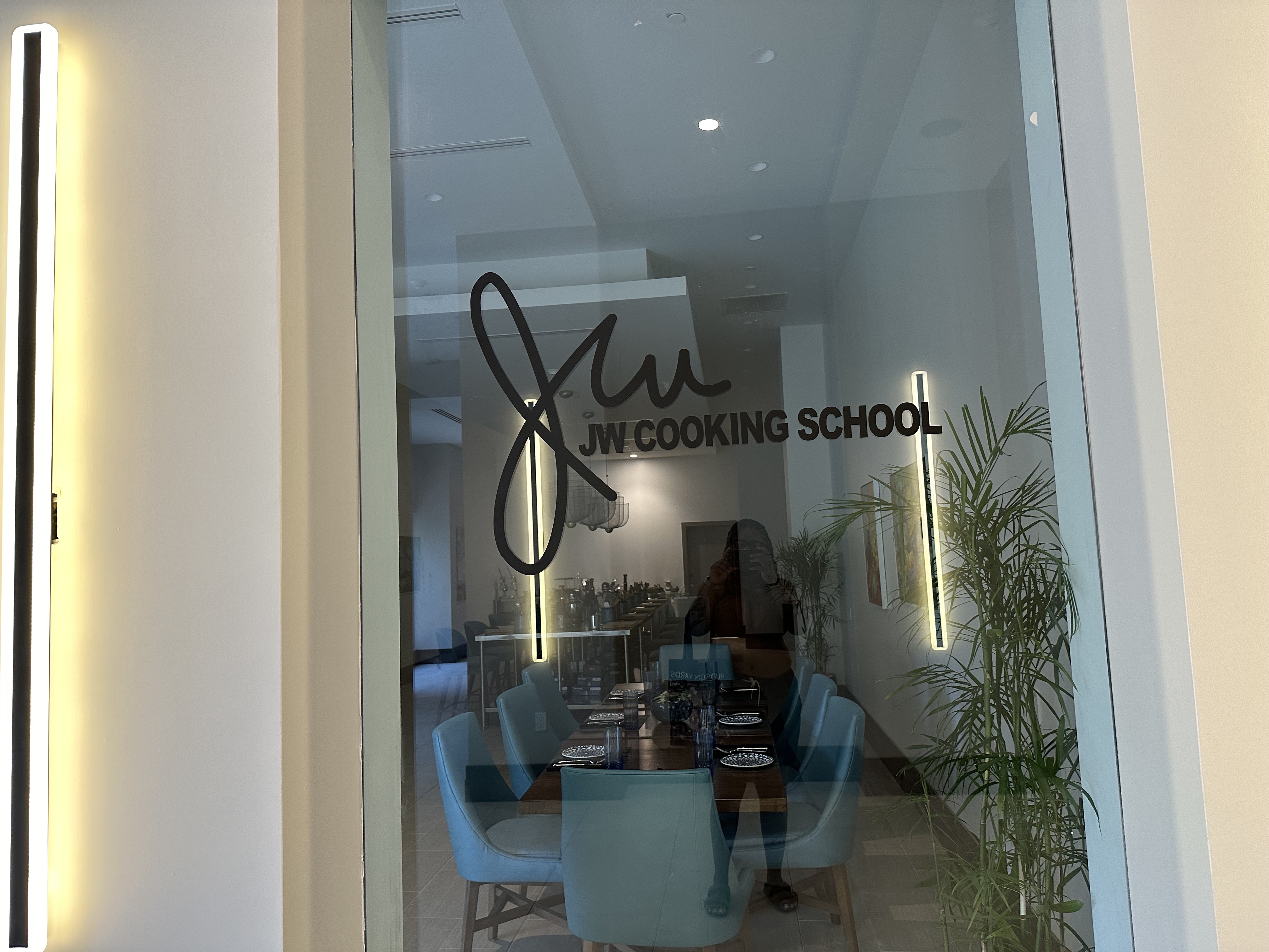 JW Cooking school