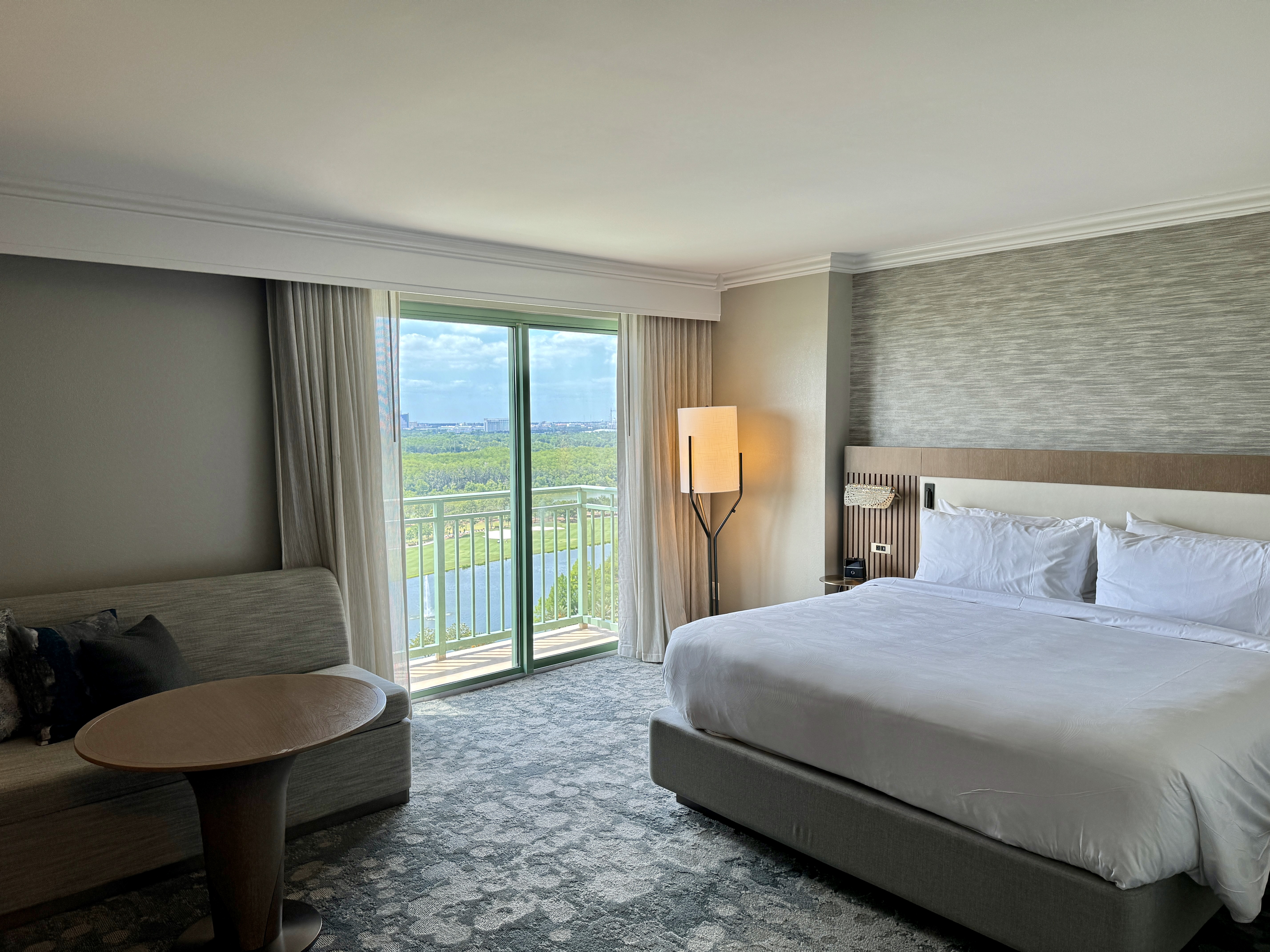 JW Marriott Orlando Grande Lakes Bed and Slider Door JW Marriott Orlando Grande Lakes Bed and Slider Door