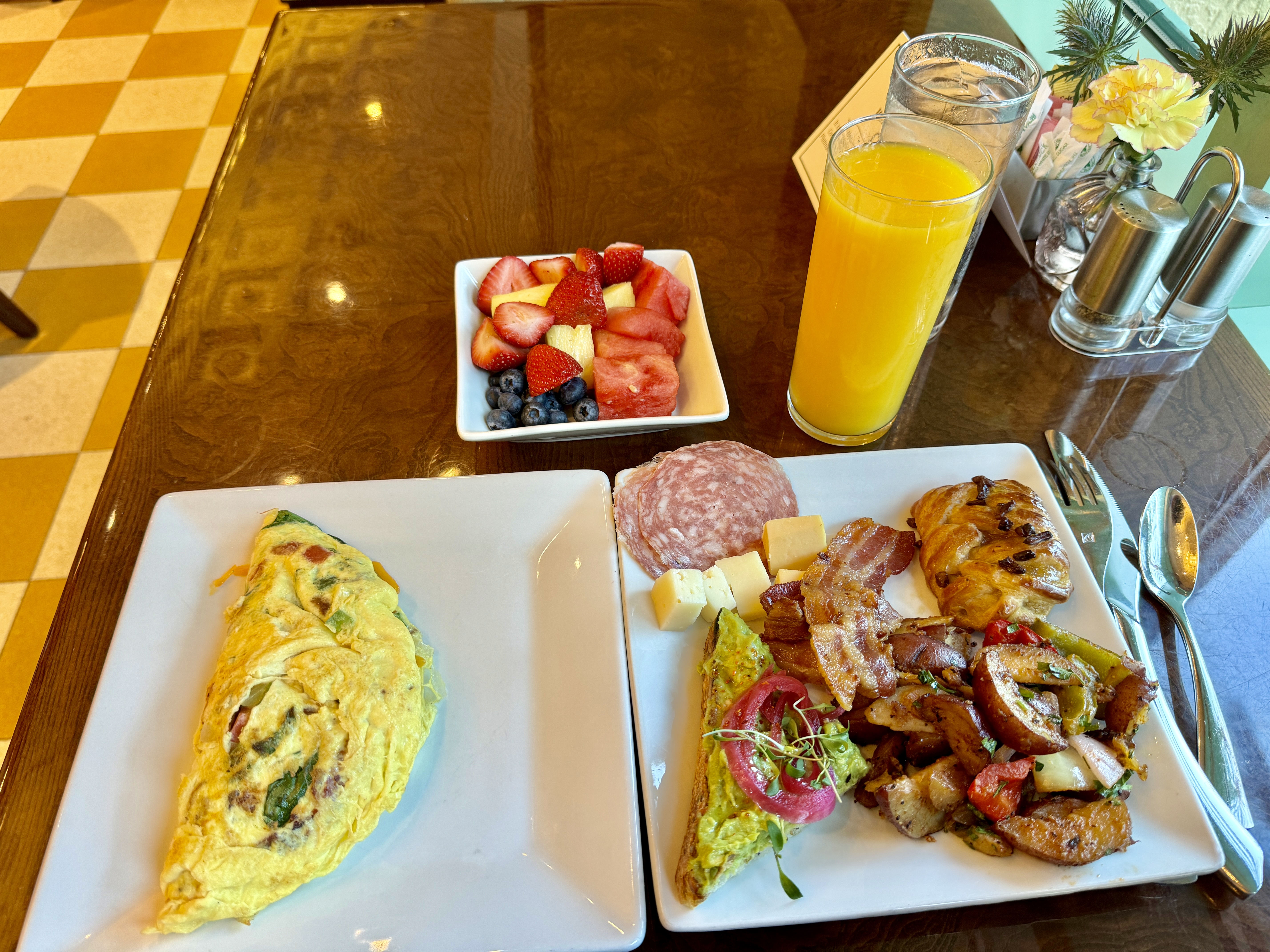 JW Marriott Orlando Grande Lakes Breakfast Plates JW Marriott Orlando Grande Lakes Breakfast Plates