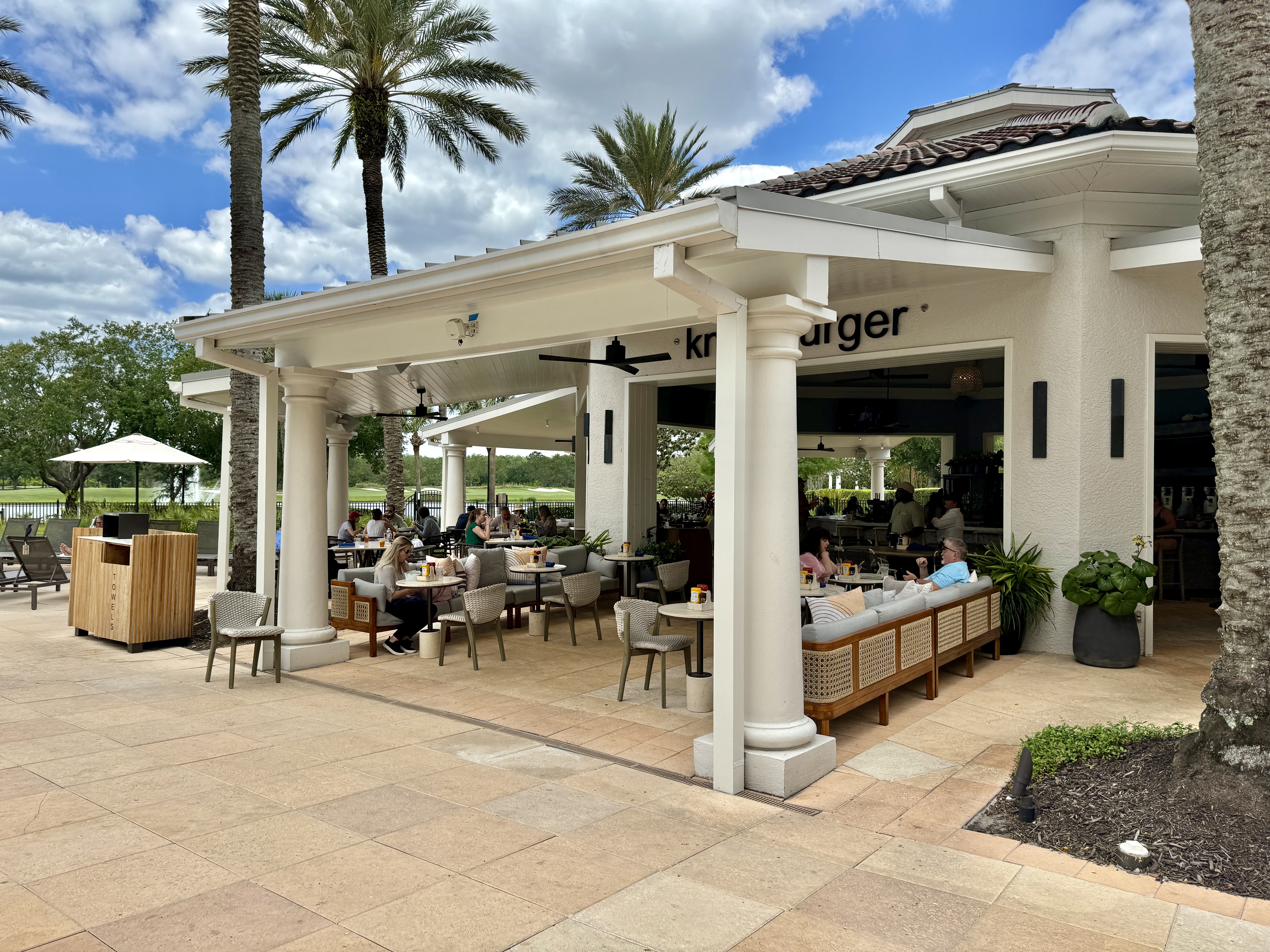 JW Marriott Orlando Grande Lakes Knife Burger Exterior JW Marriott Orlando Grande Lakes Knife Burger Exterior
