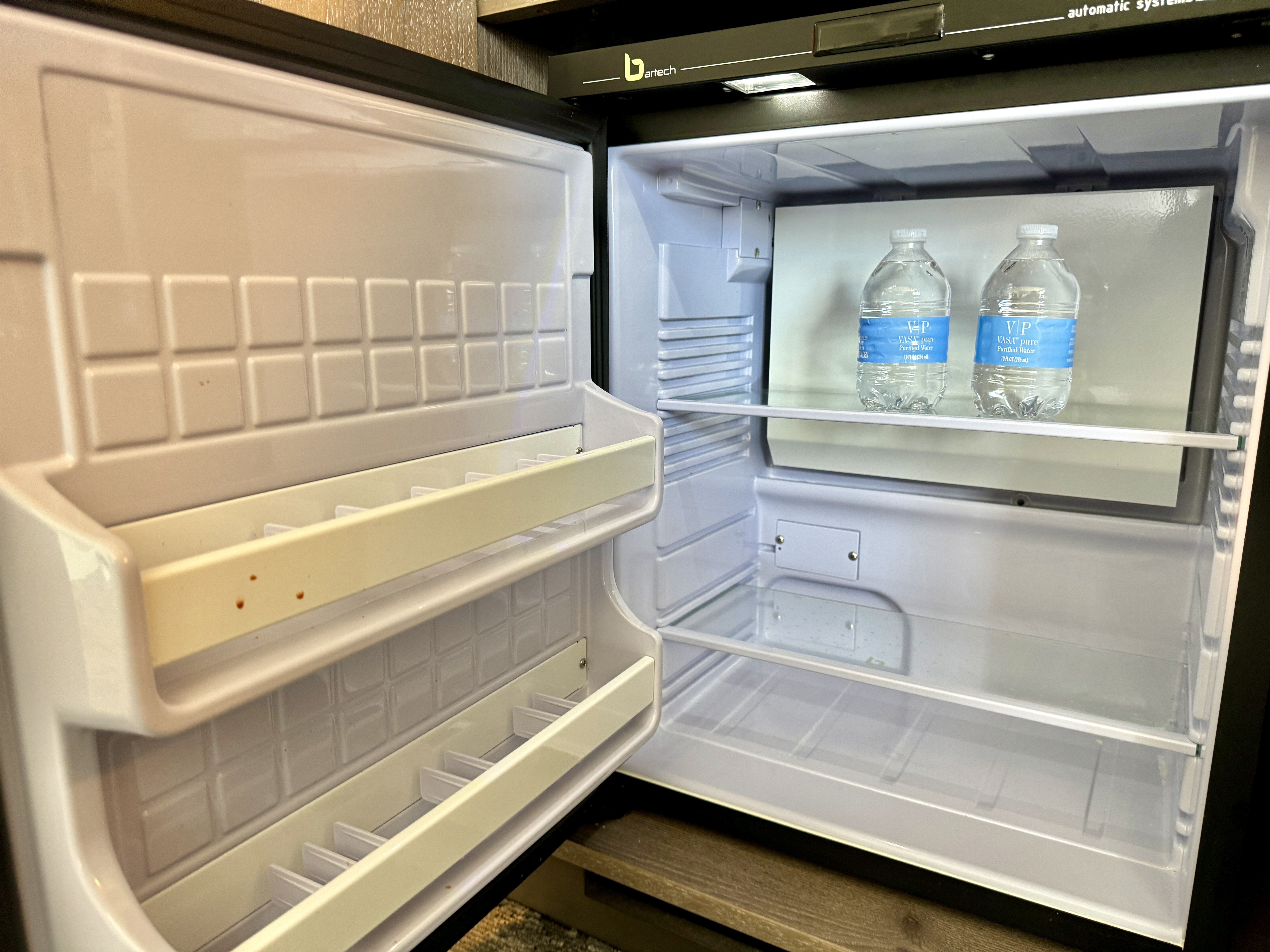 JW Marriott Orlando Grande Lakes Minifridge JW Marriott Orlando Grande Lakes Minifridge