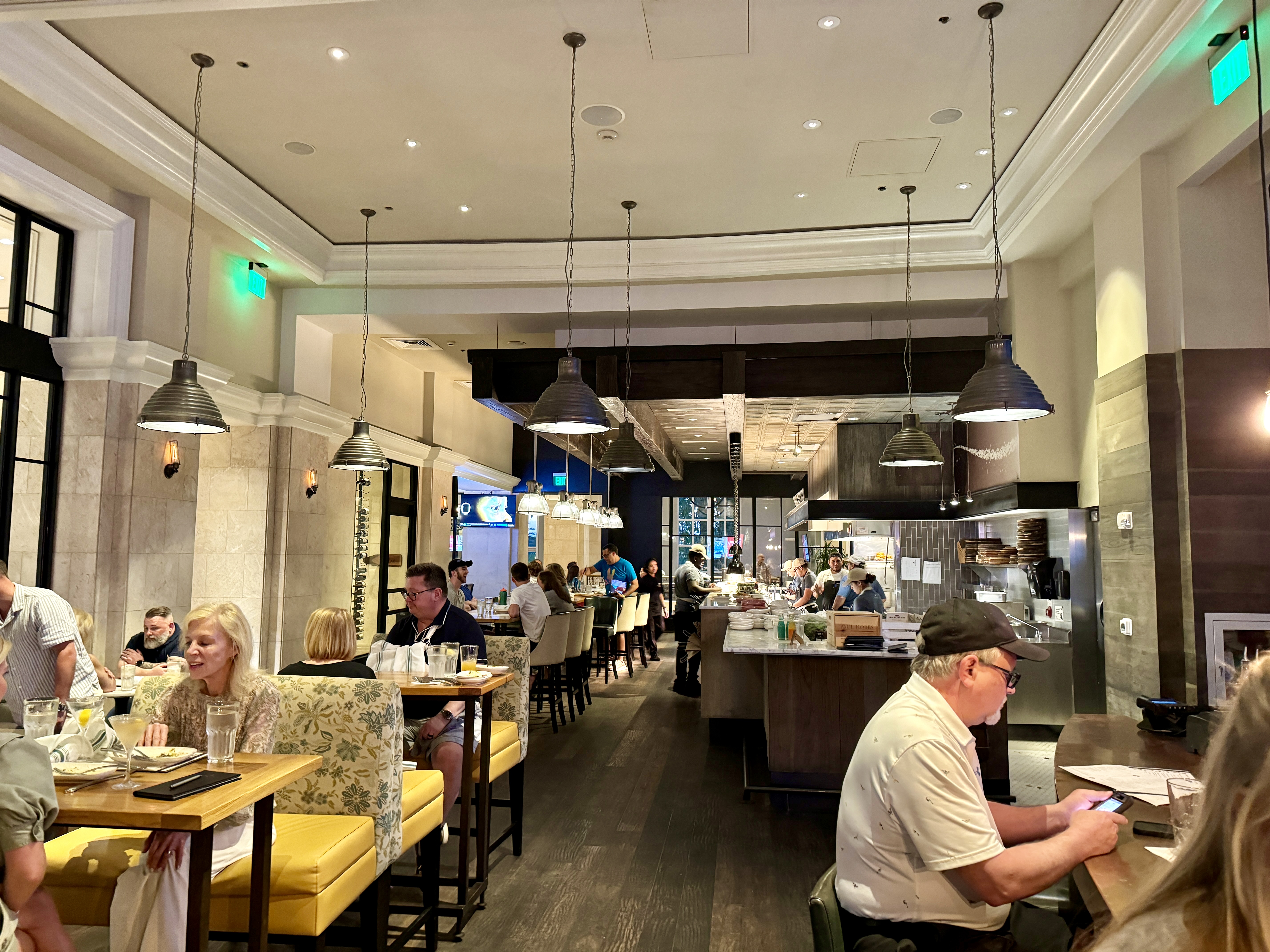 JW Marriott Orlando Grande Lakes Whisper Creek Farm Dinnertime JW Marriott Orlando Grande Lakes Whisper Creek Farm Dinnertime