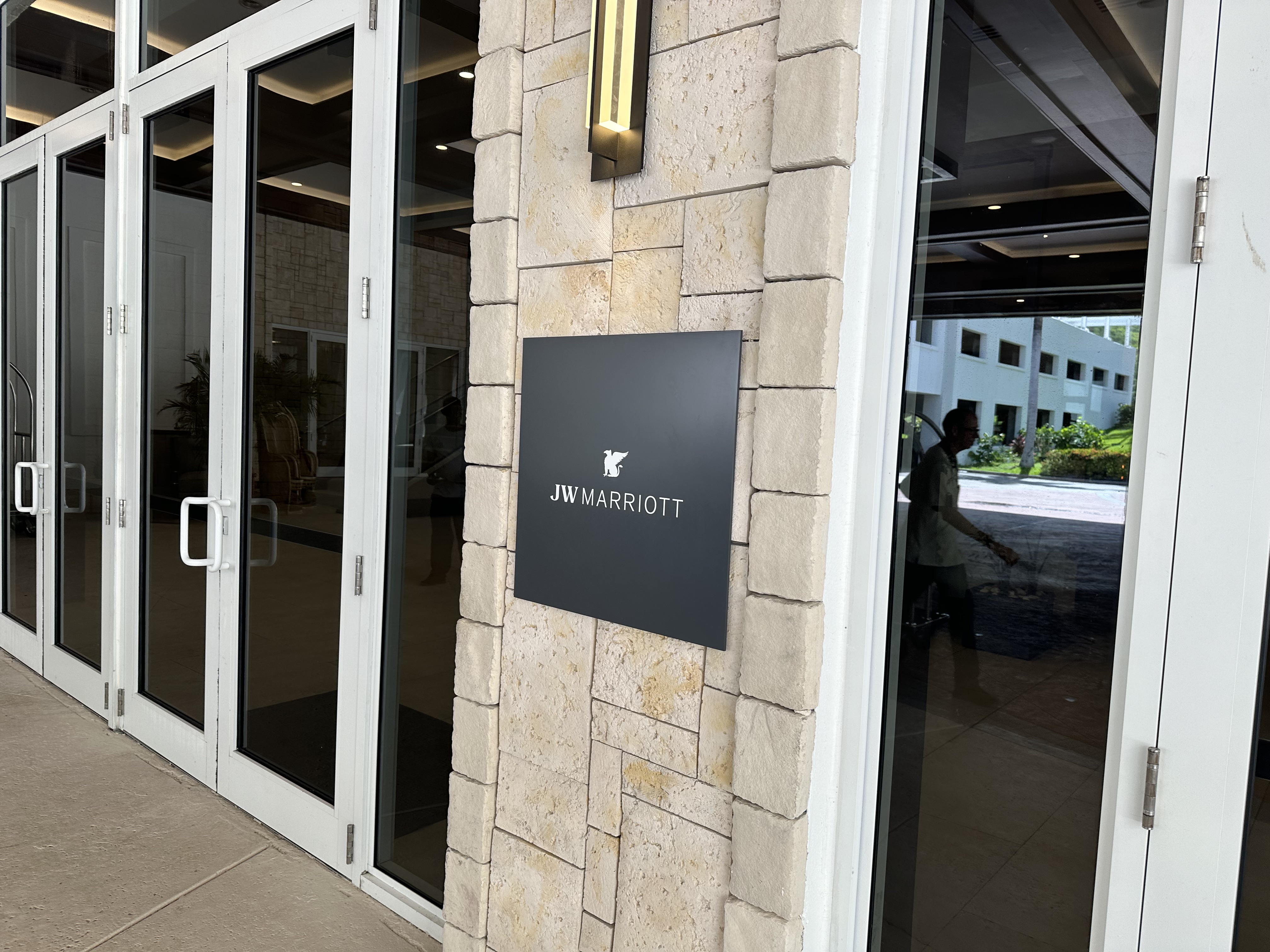 JW Marriott St. Maarten entrance