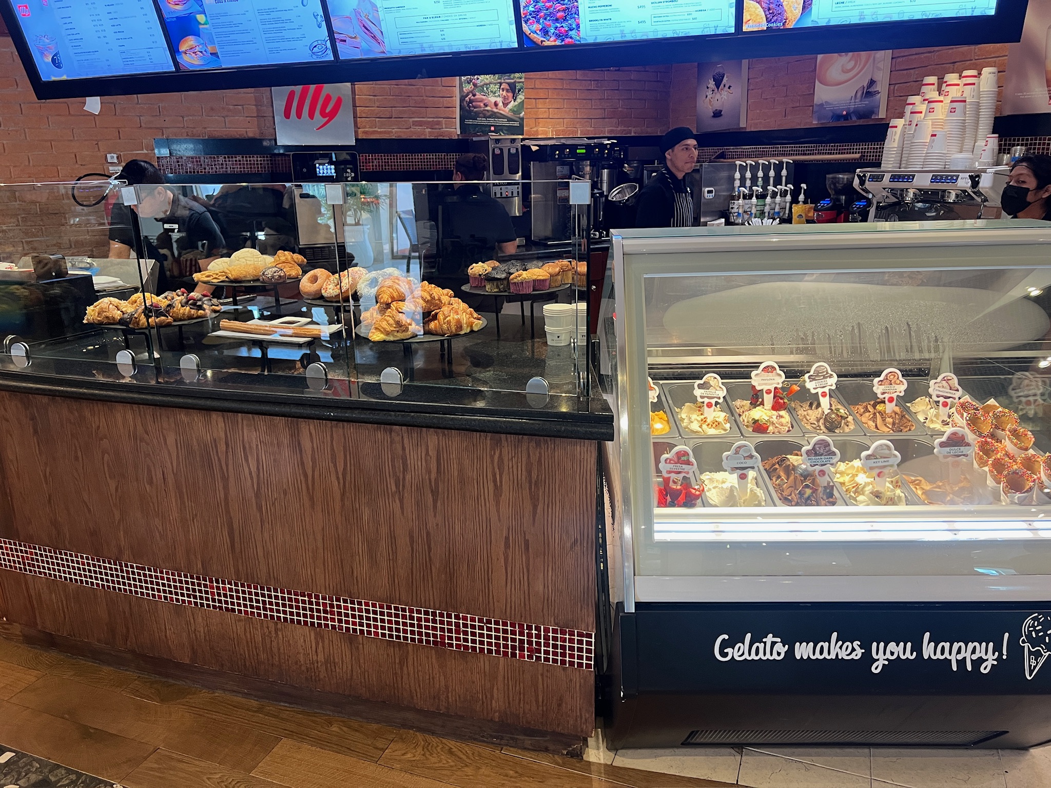 JW Marriott Cancun pastry shop