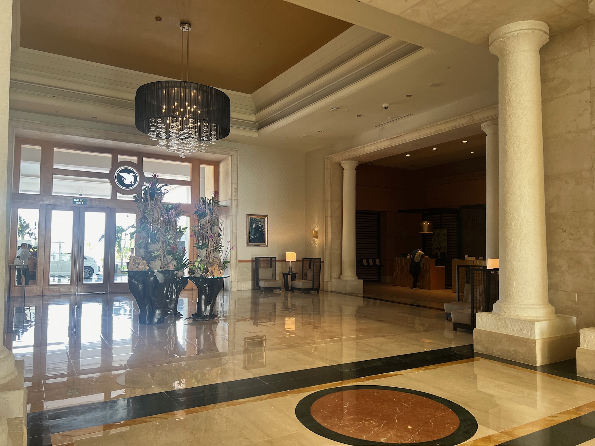 JW Marriott Cancun lobby