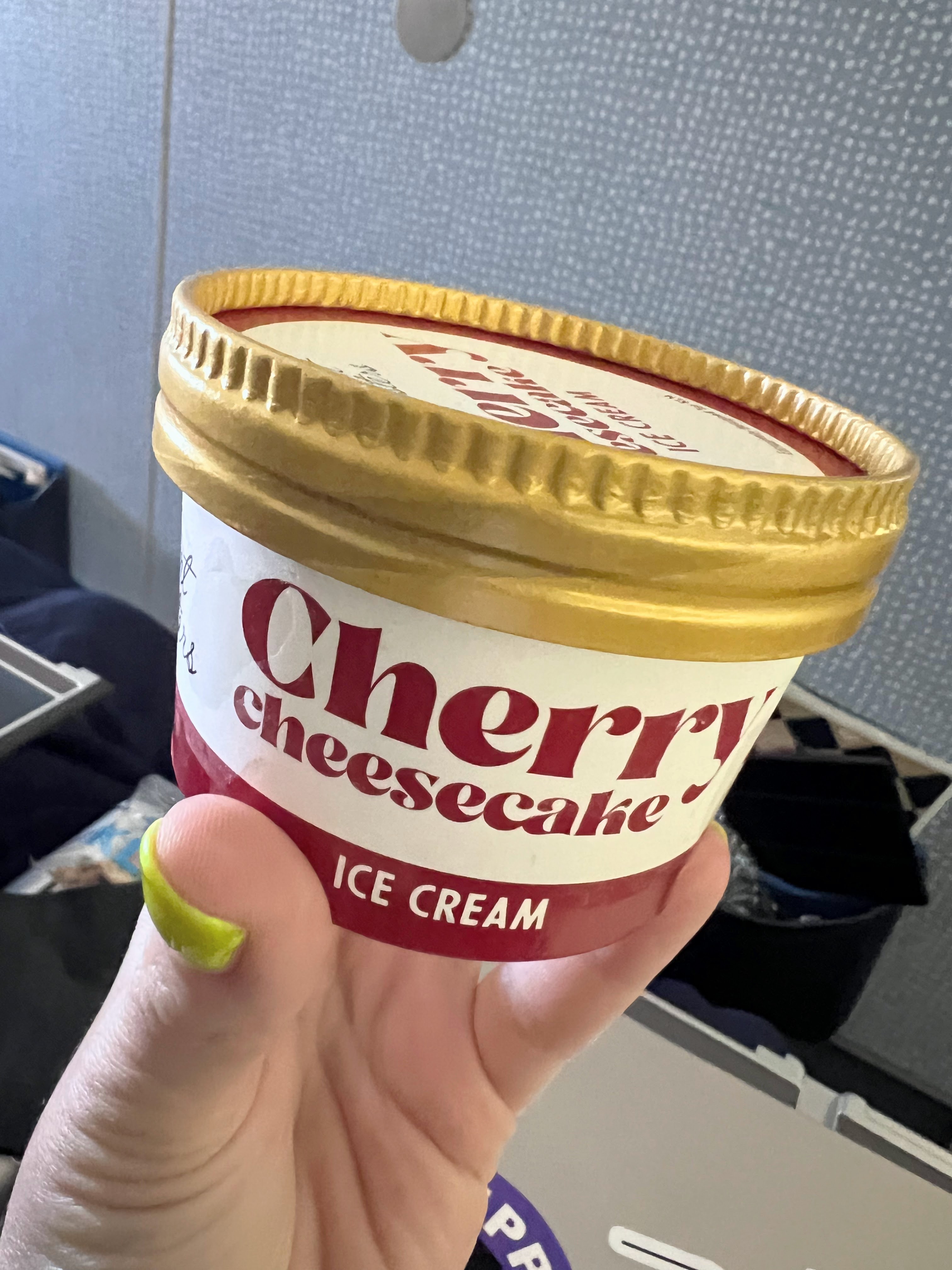 KLM premium comfort dessert