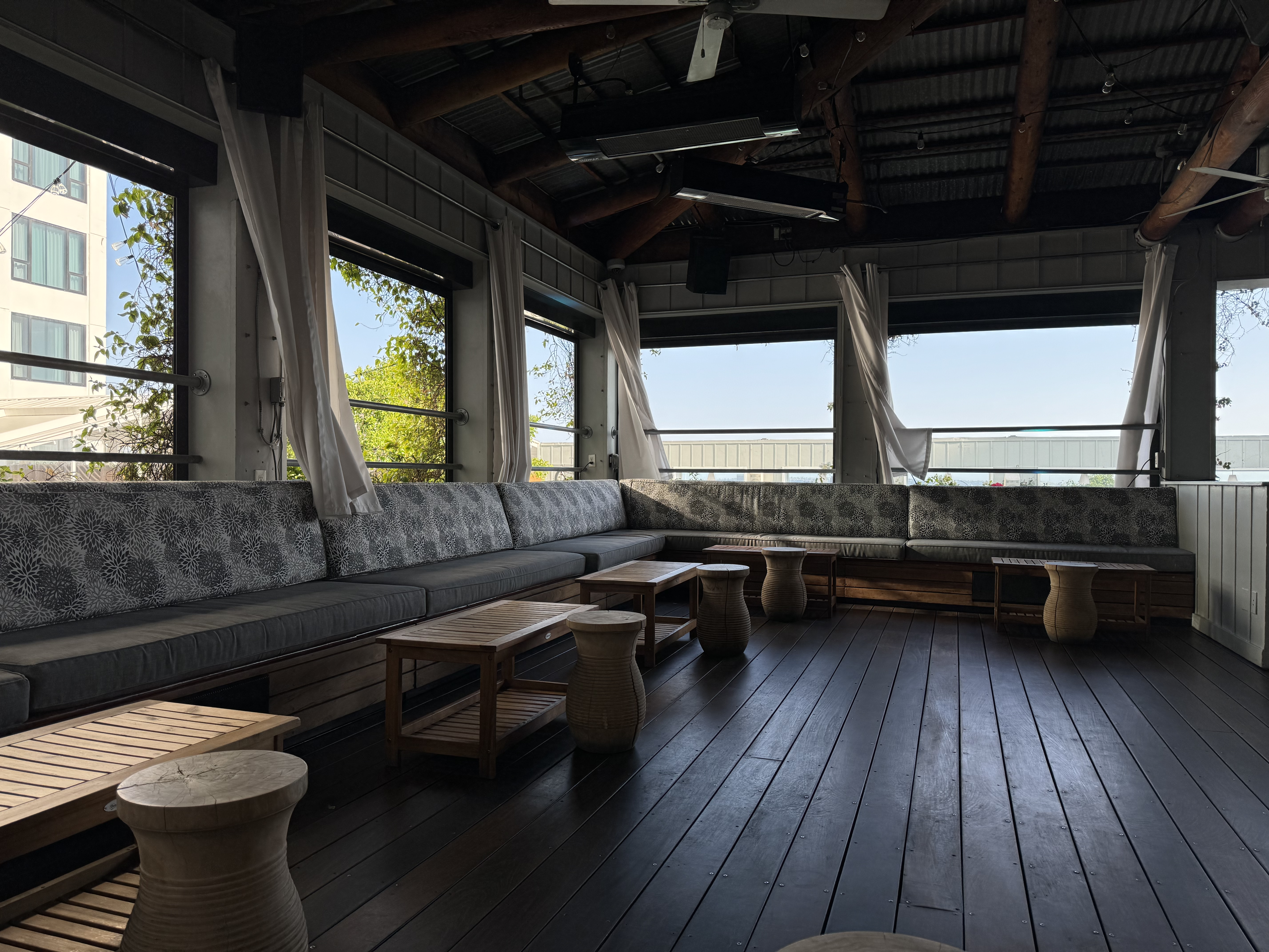 Mondrian Los Angeles Skybar seating Mondrian Los Angeles Skybar seating