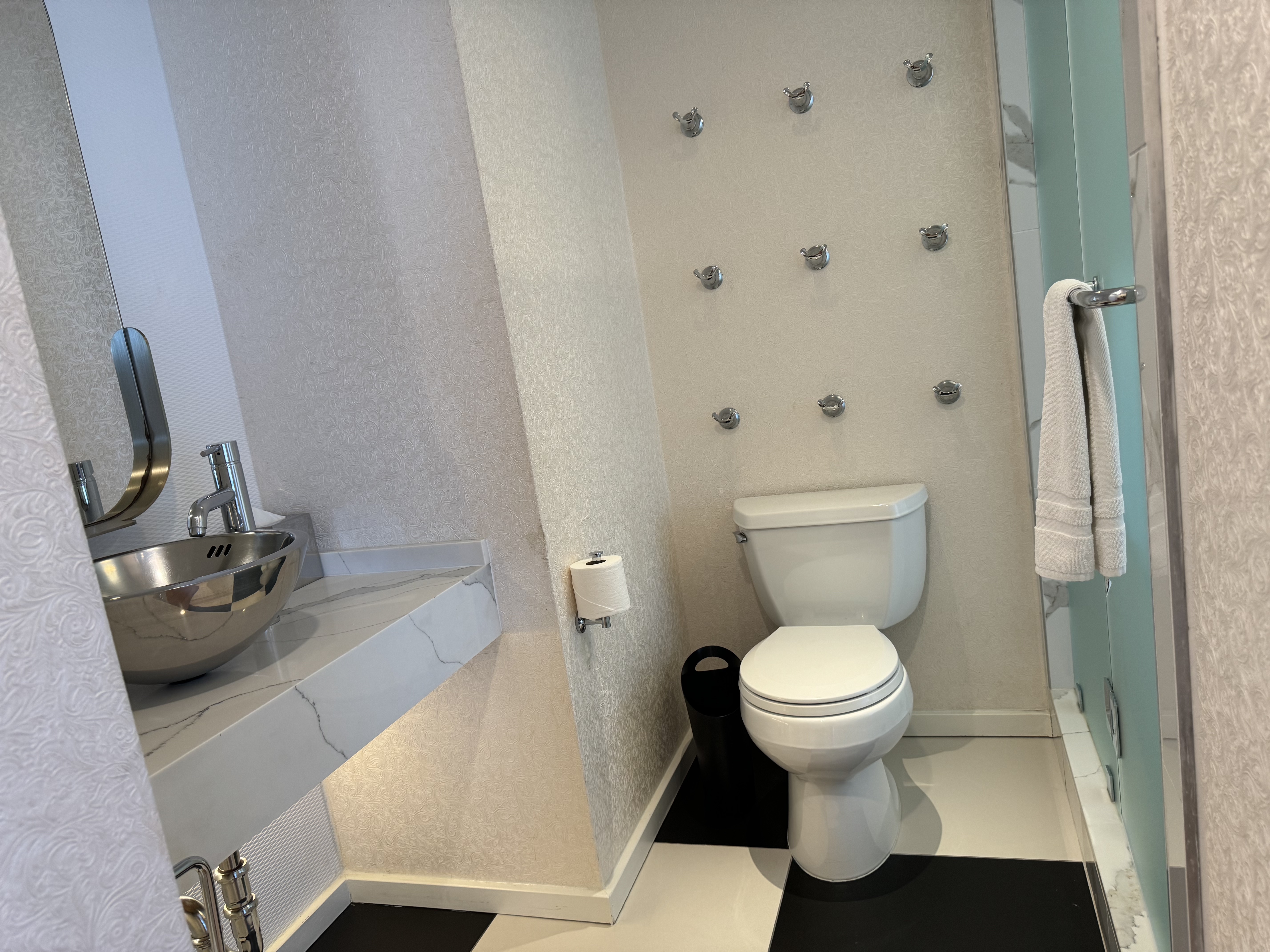 Mondrian Los Angeles deluxe studio suite bathroom Mondrian Los Angeles deluxe studio suite bathroom