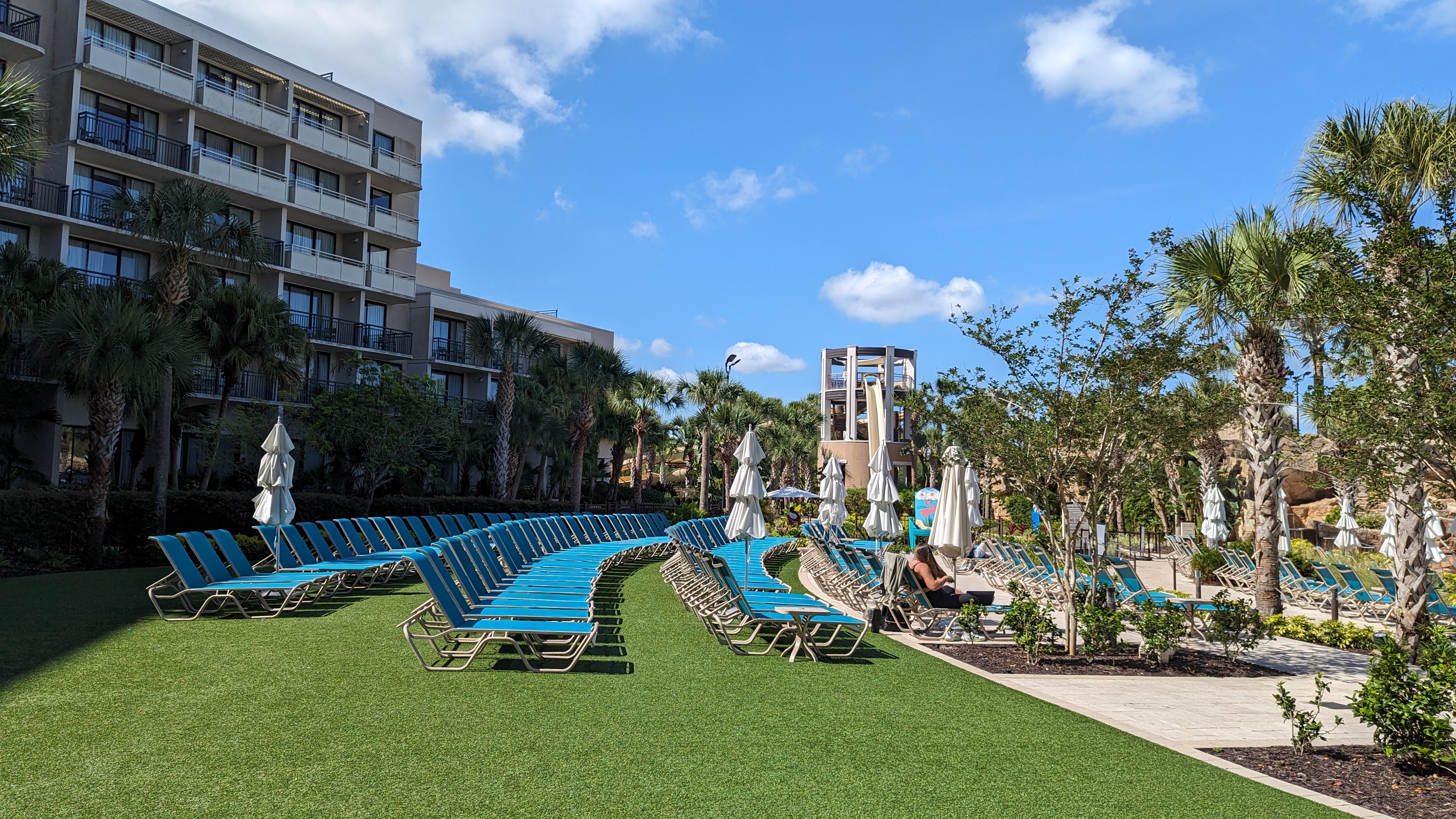 Orlando World Center Marriott amenities pool chairs Orlando World Center Marriott amenities pool chairs