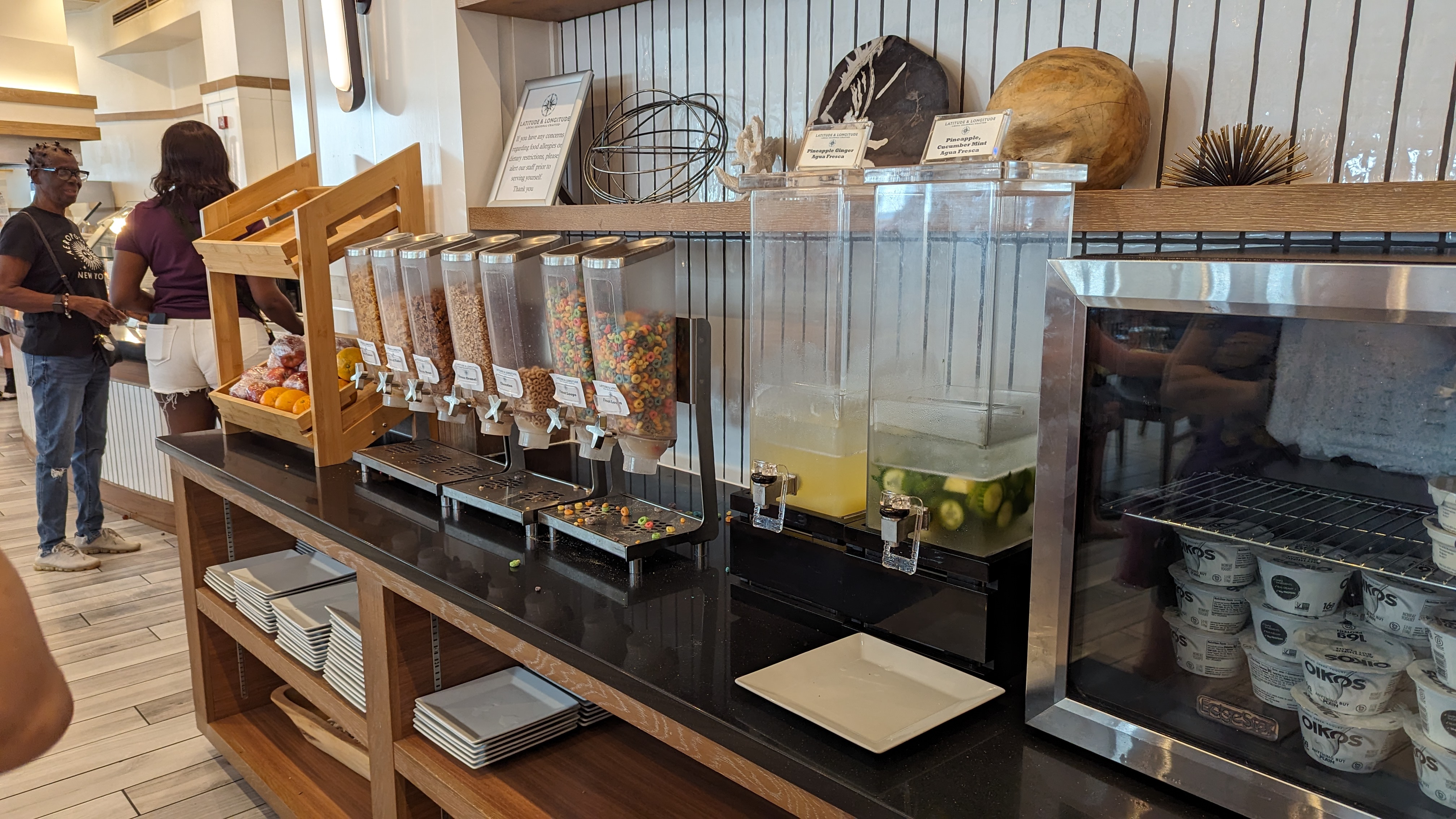 Orlando World Center Marriott food and beverage breakfast buffet drinks and cereal Orlando World Center Marriott food and beverage breakfast buffet drinks and cereal