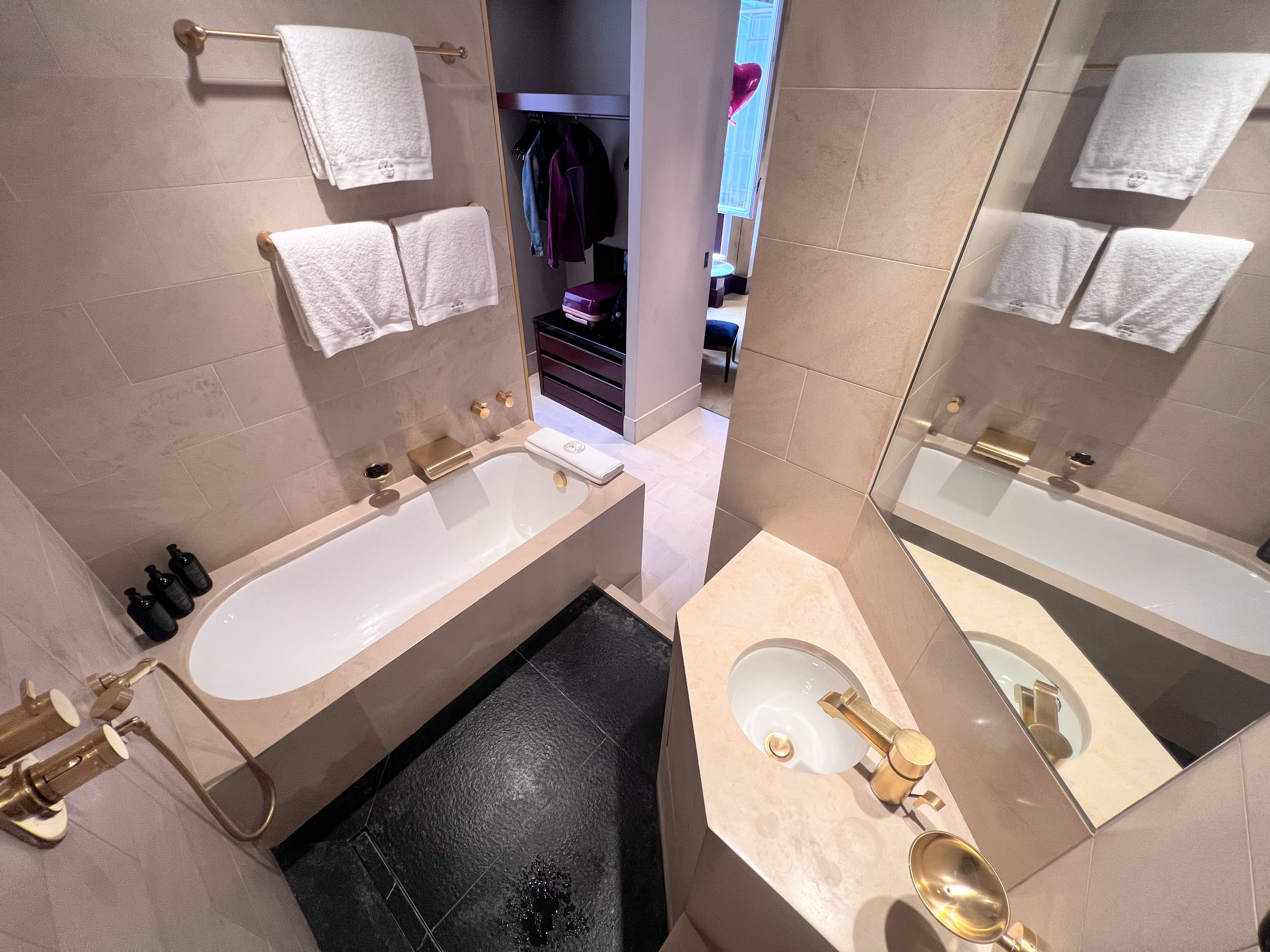 Park Hyatt Paris guest room shower and tub Park Hyatt Paris guest room shower and tub