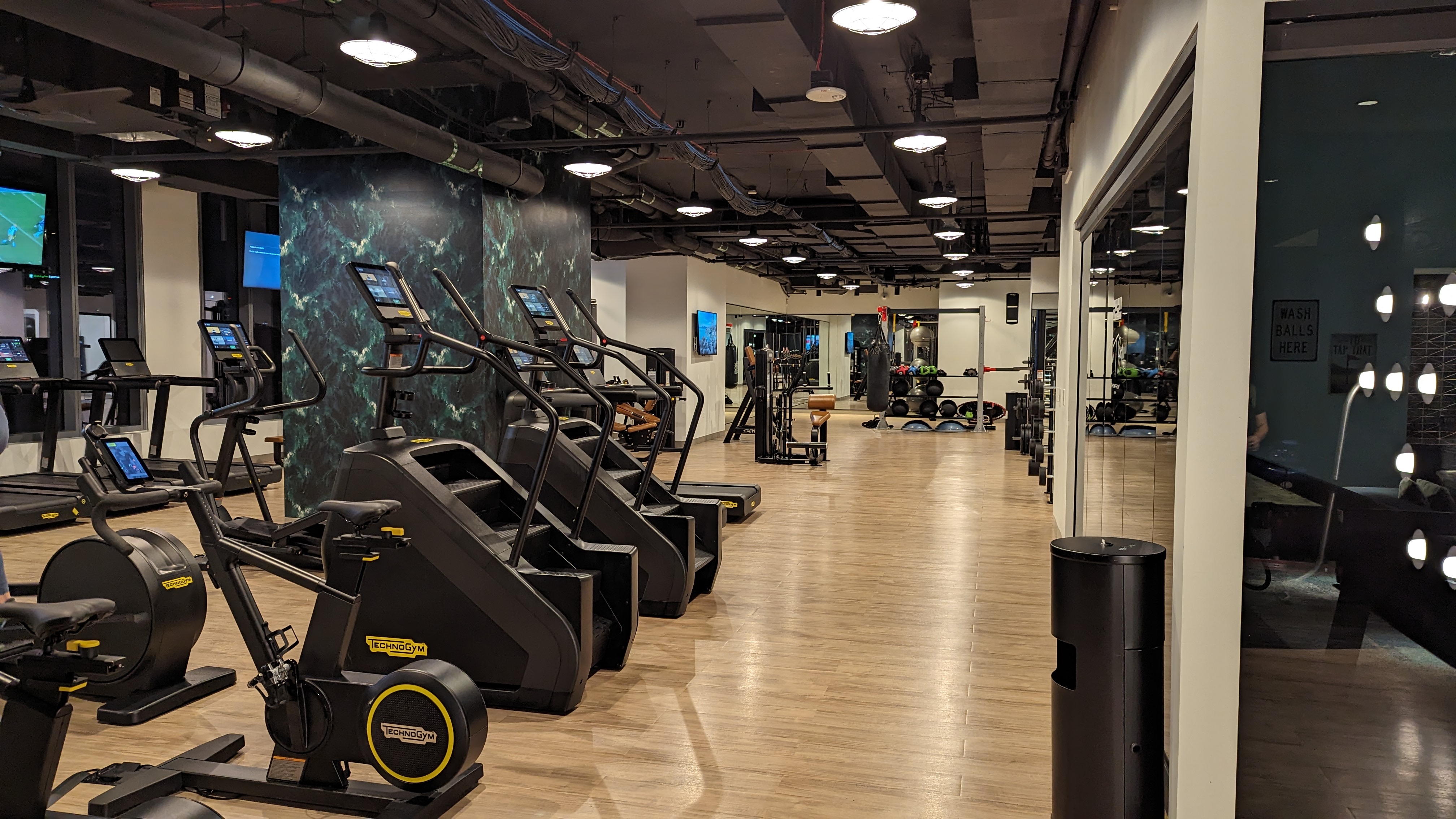 Thompson Austin amenities fitness center cardio Thompson Austin amenities fitness center cardio