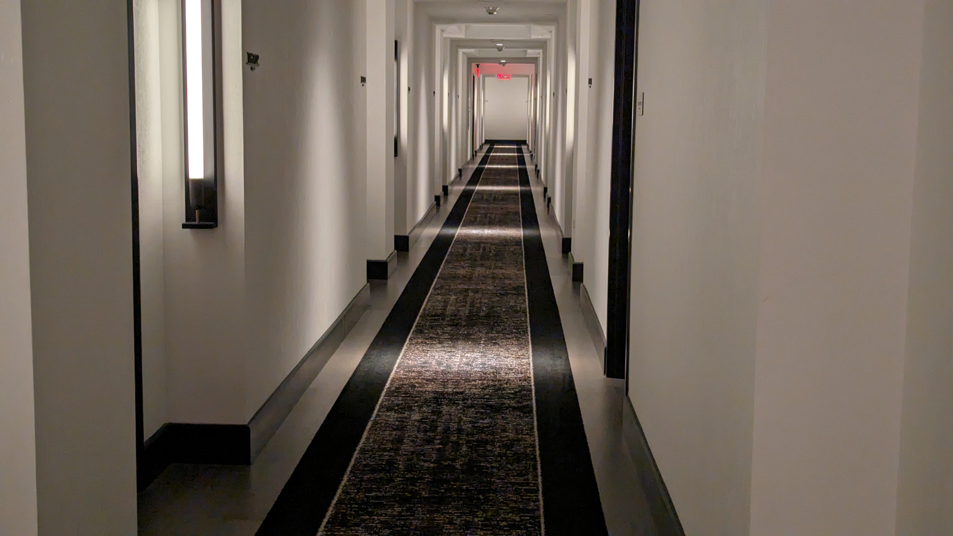 Thompson Austin guesroom hallway Thompson Austin guesroom hallway