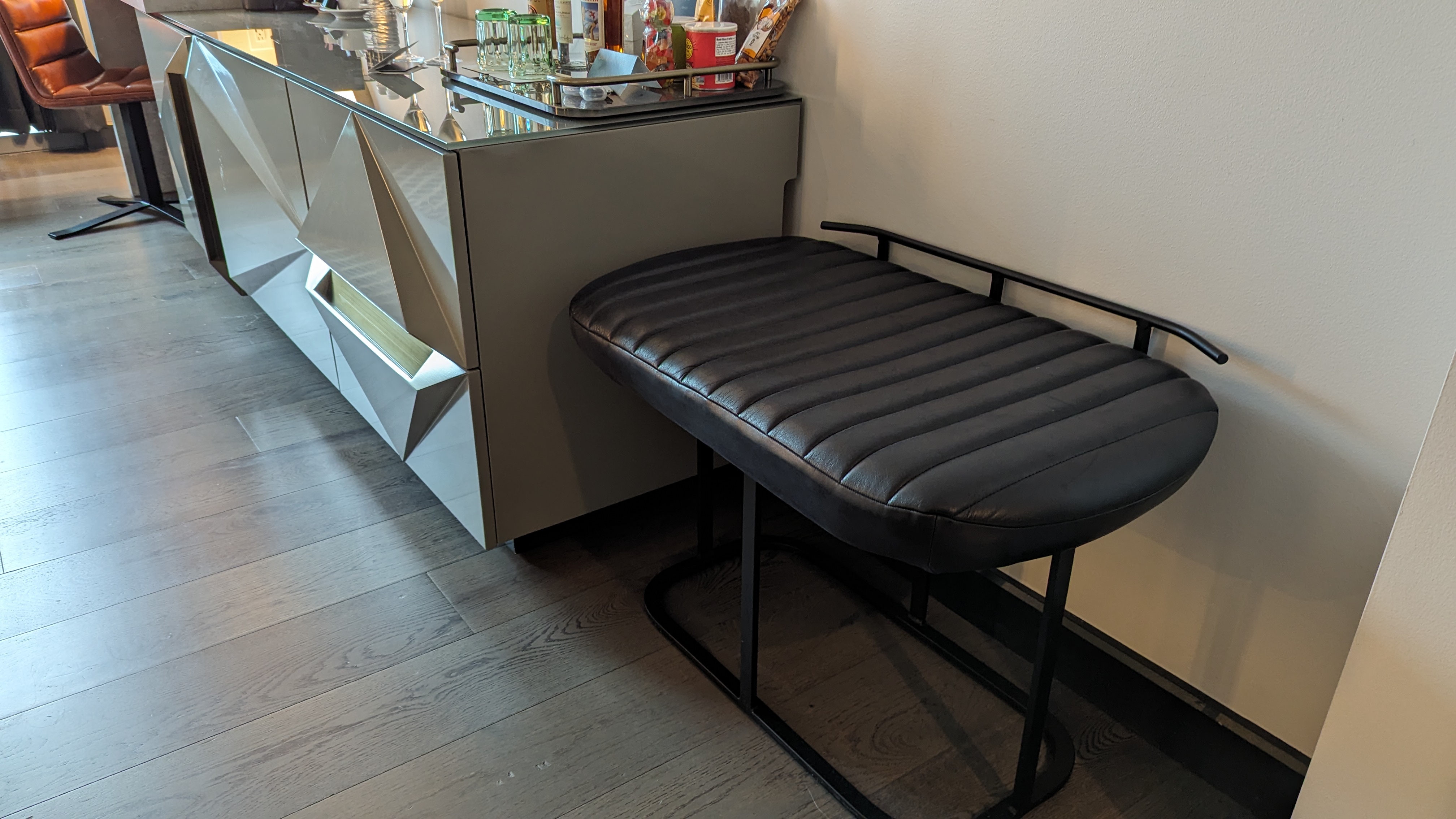 Thompson Austin room bedroom luggage stool Thompson Austin room bedroom luggage stool