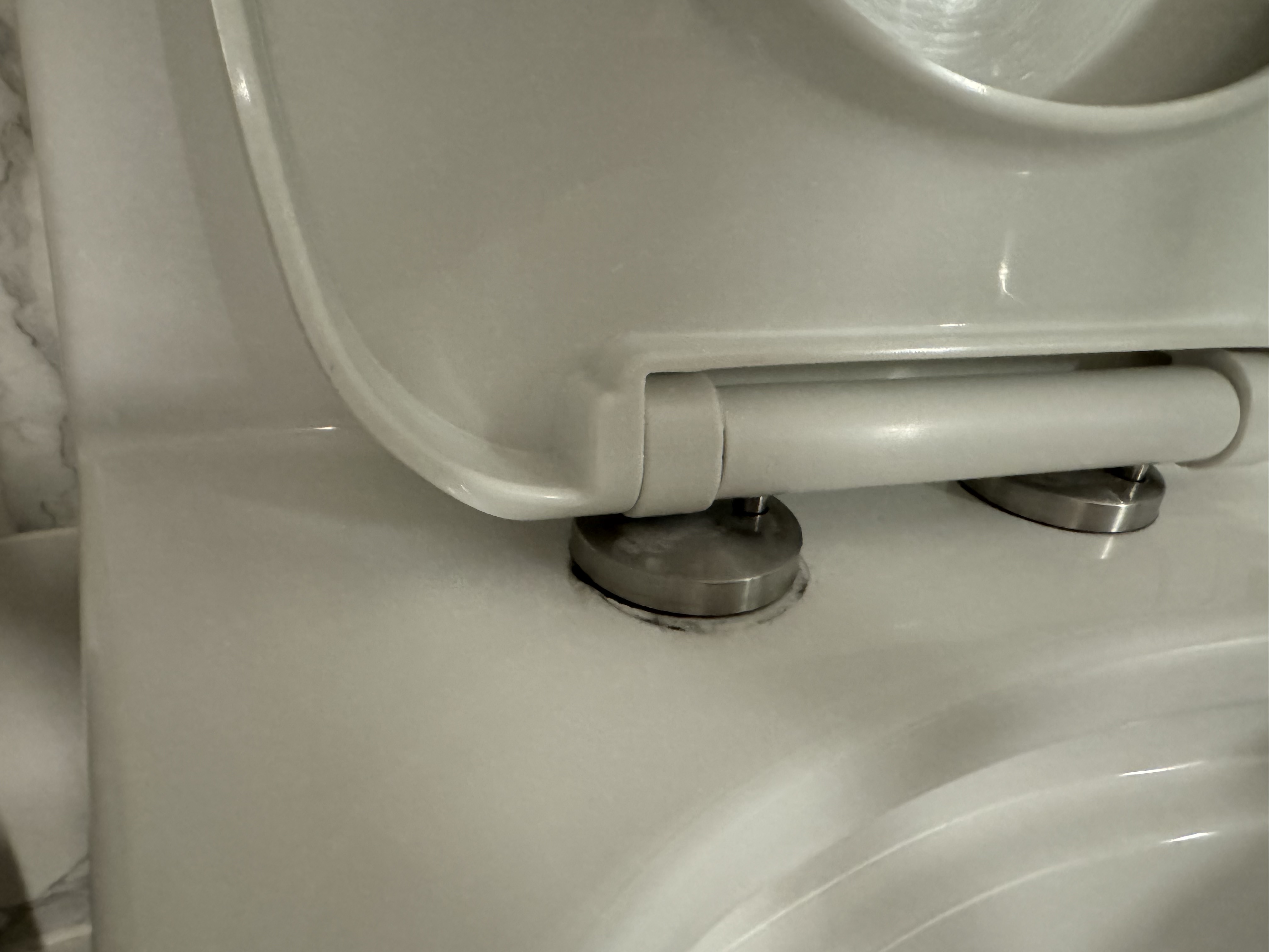 Thompson San Antonio Riverwalk bathroom loose toilet seat Thompson San Antonio Riverwalk bathroom loose toilet seat
