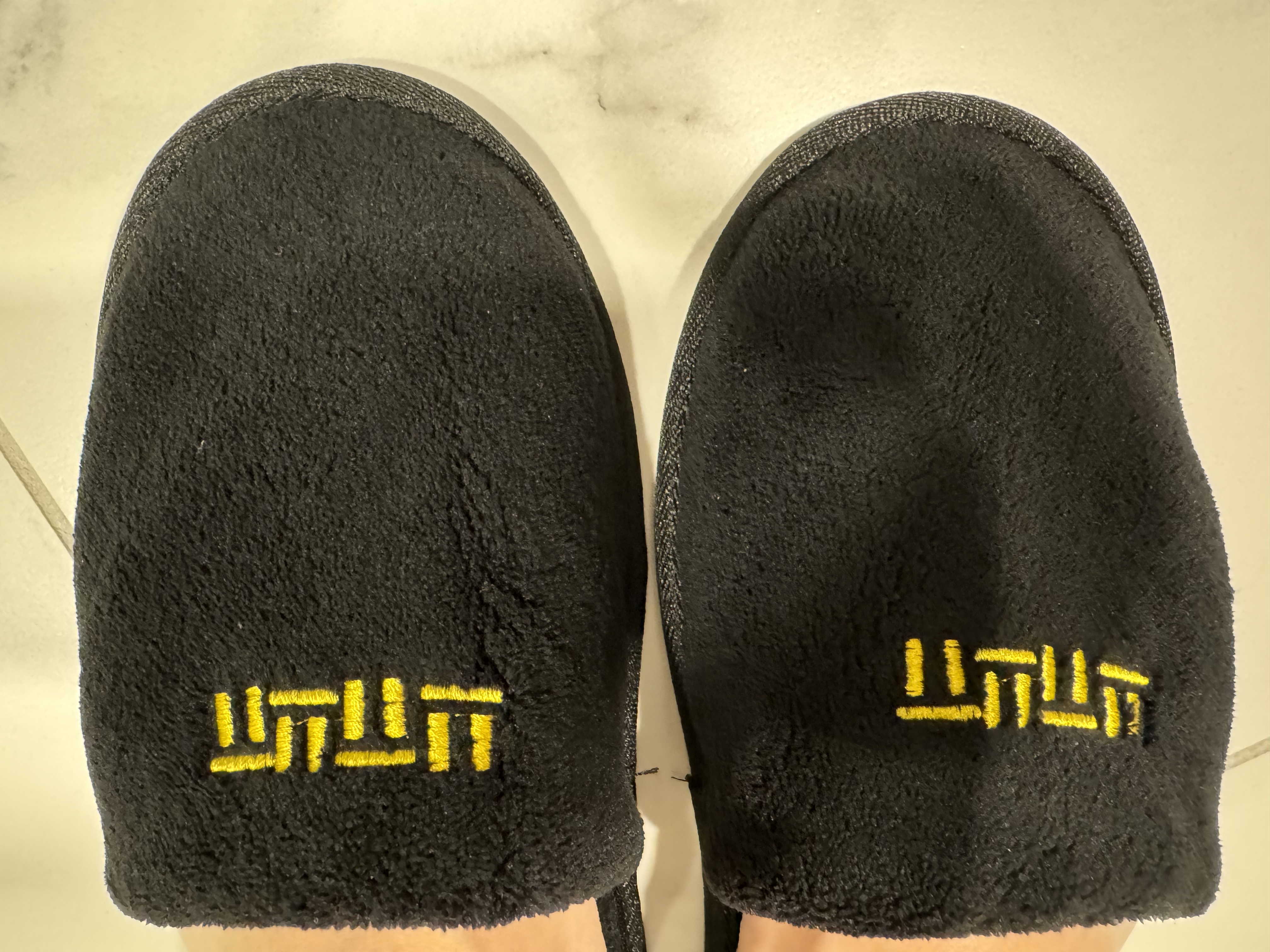 Thompson San Antonio Riverwalk bathroom slippers Thompson San Antonio Riverwalk bathroom slippers