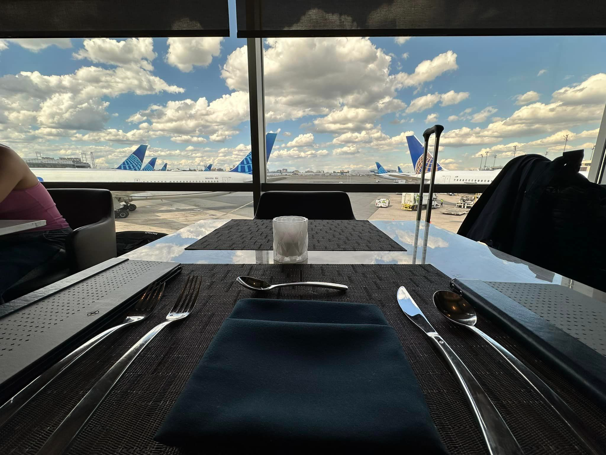 United Polaris Lounge EWR Image Credit John Gibson Level UP Travel