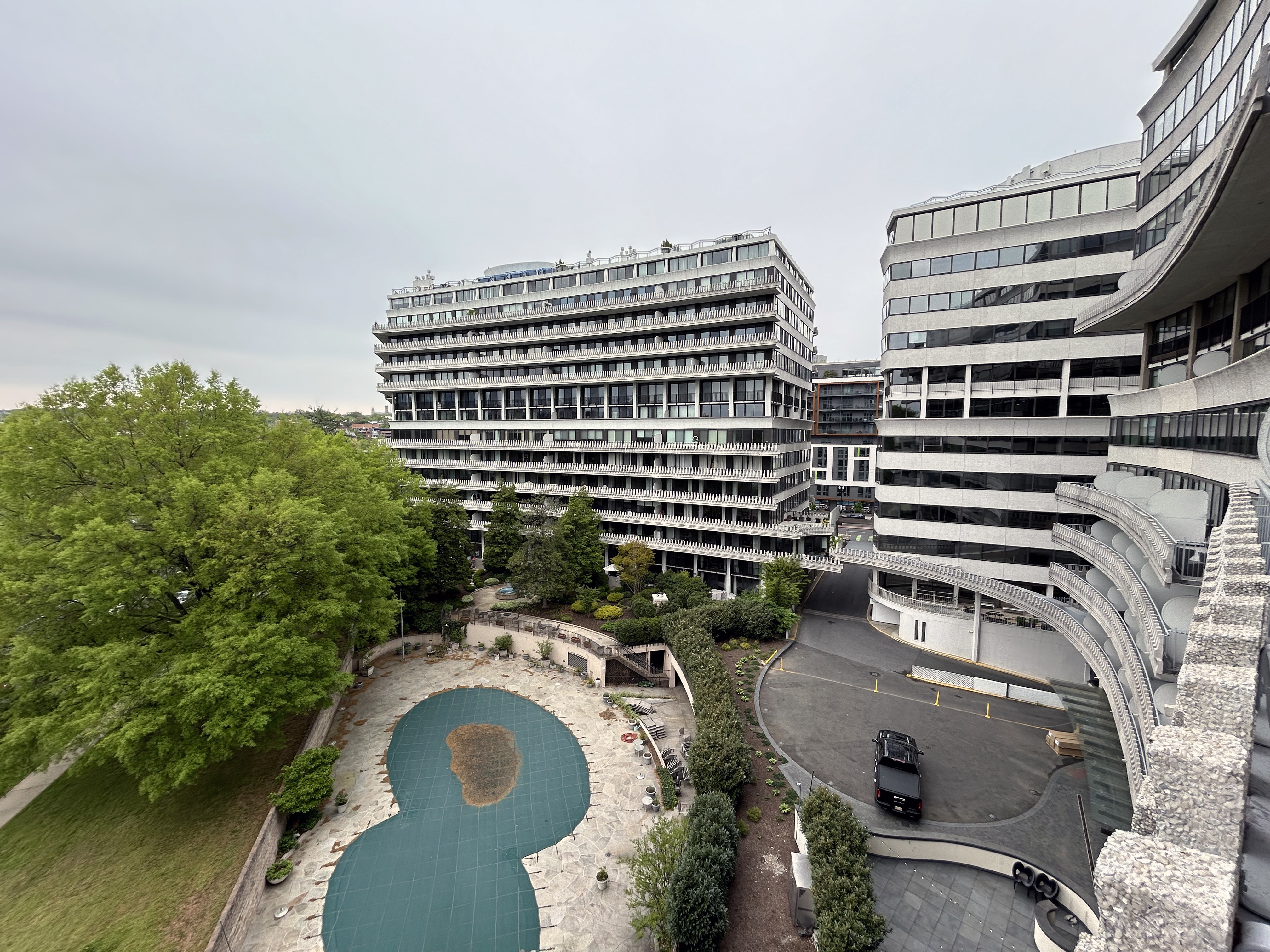 Watergate DC balcony garden view