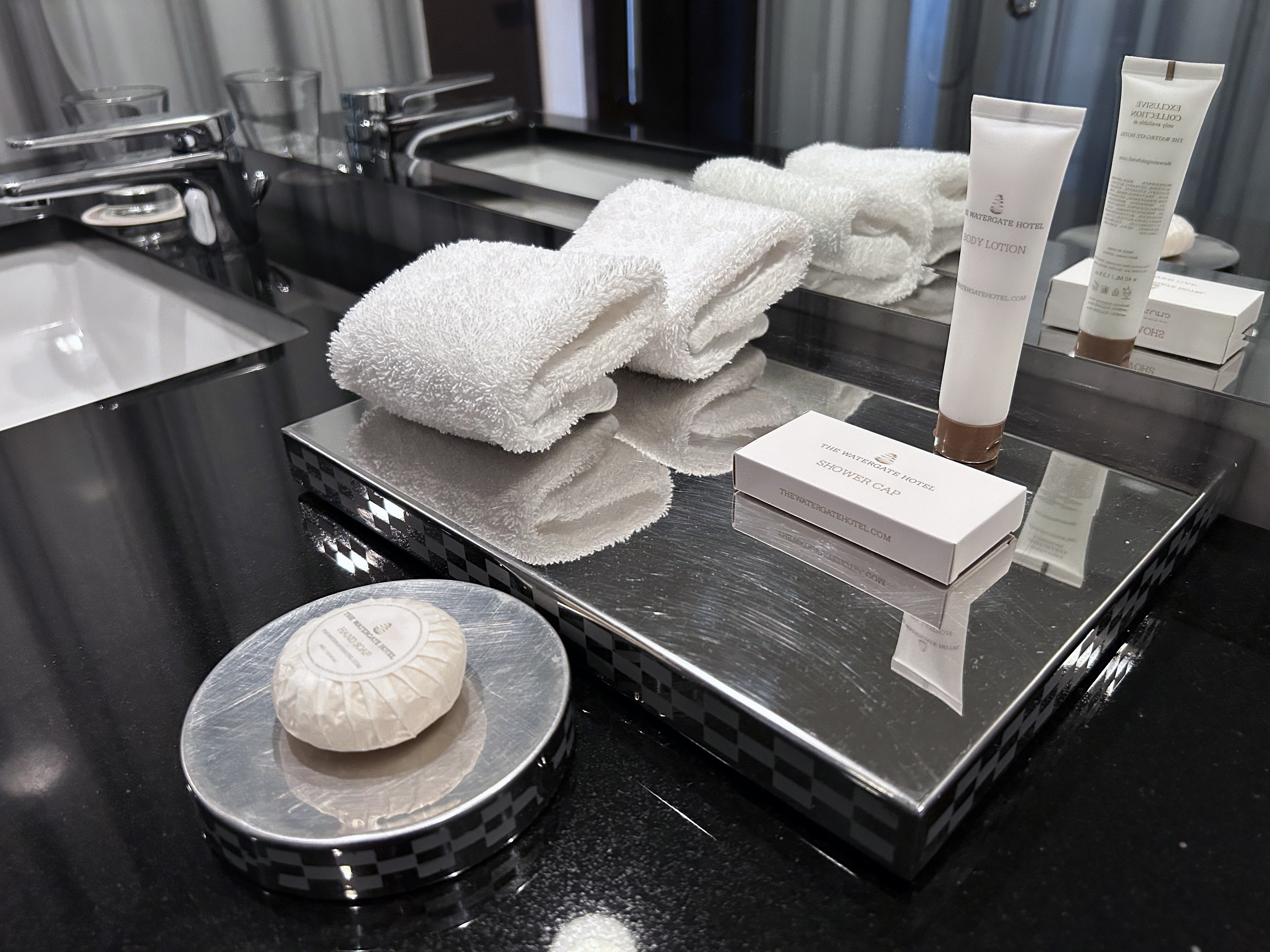 Watergate DC bathroom amenities