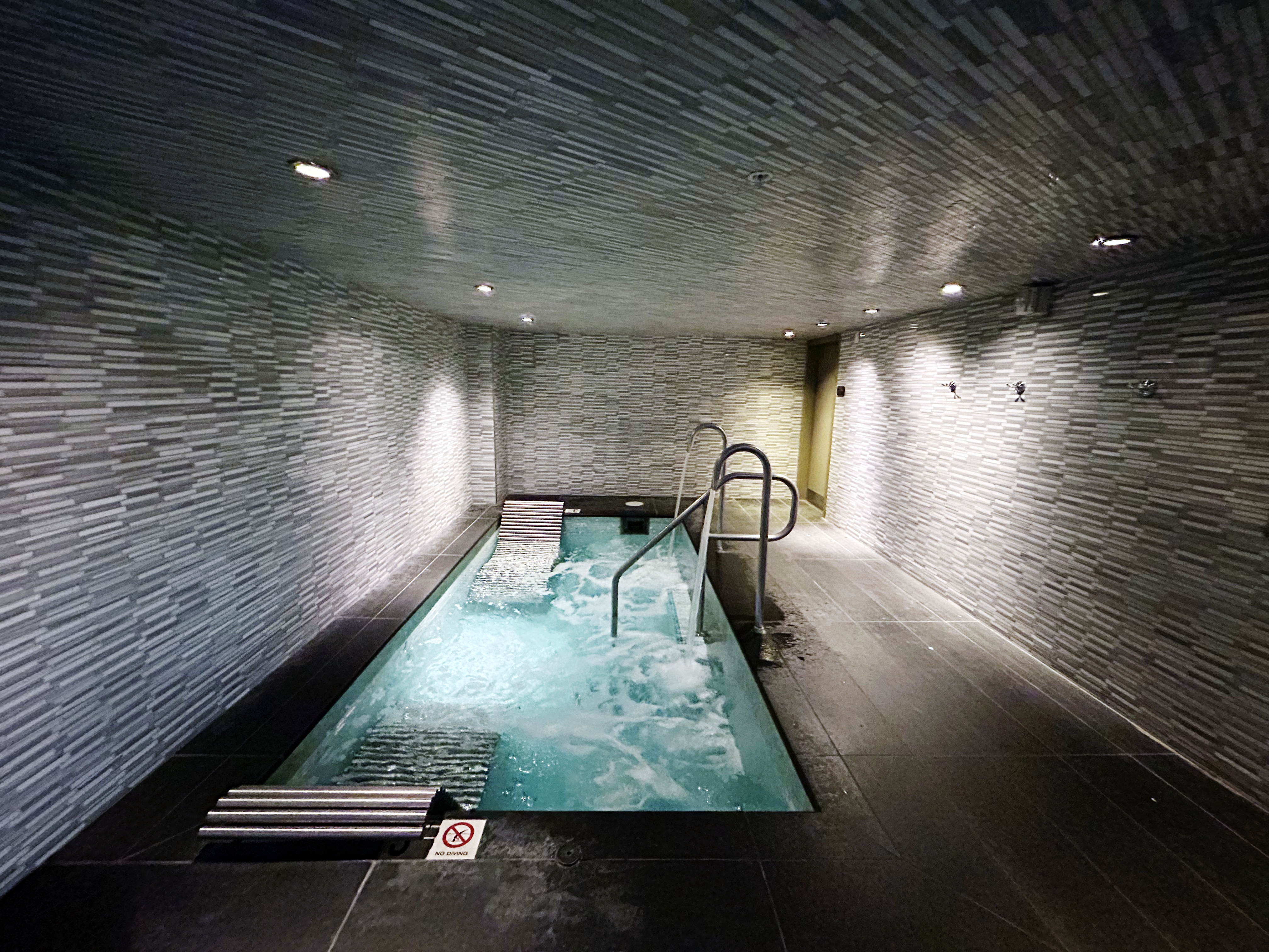 Watergate DC hot tub