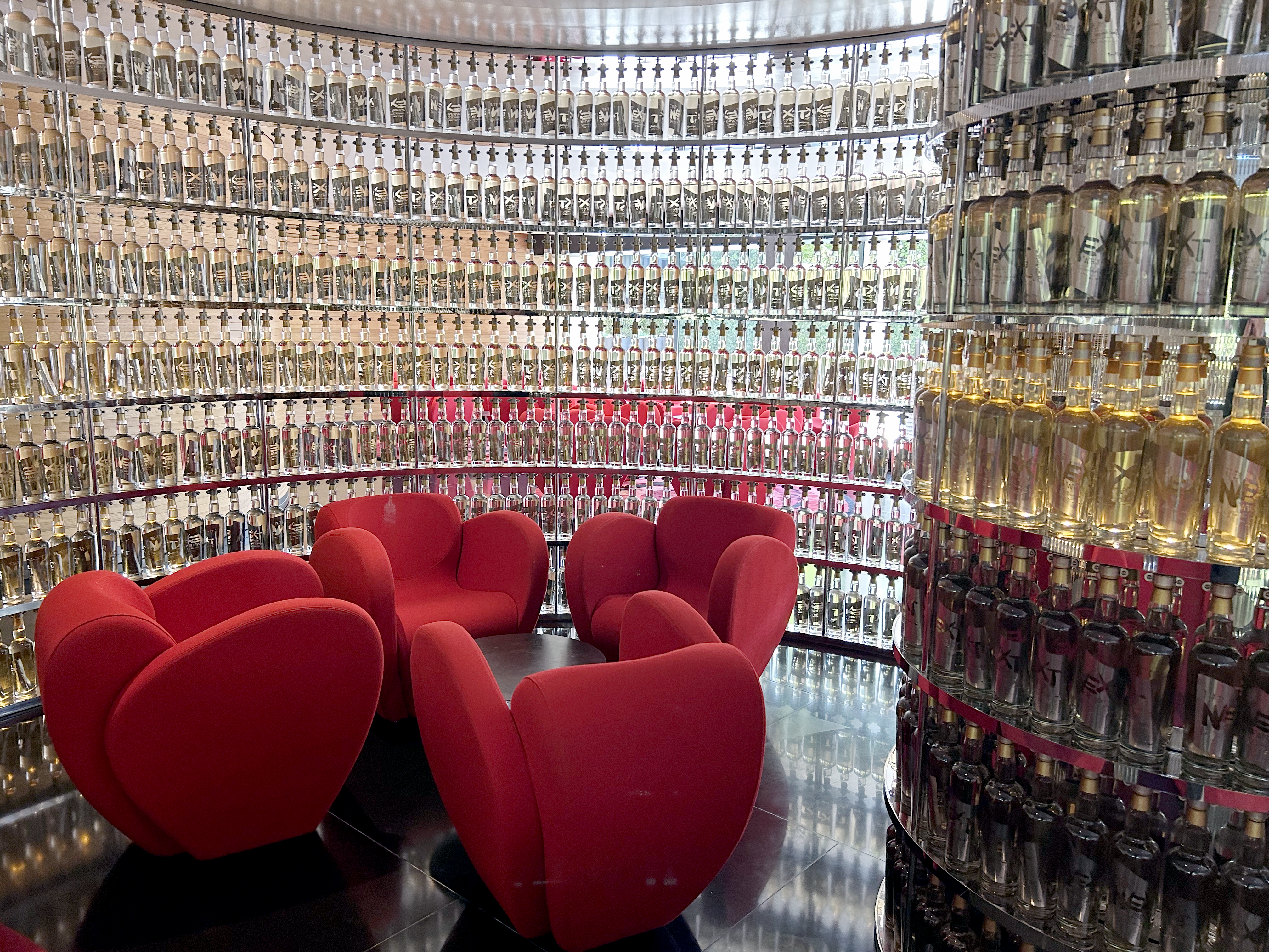Watergate Hotel lobby bar secret seats