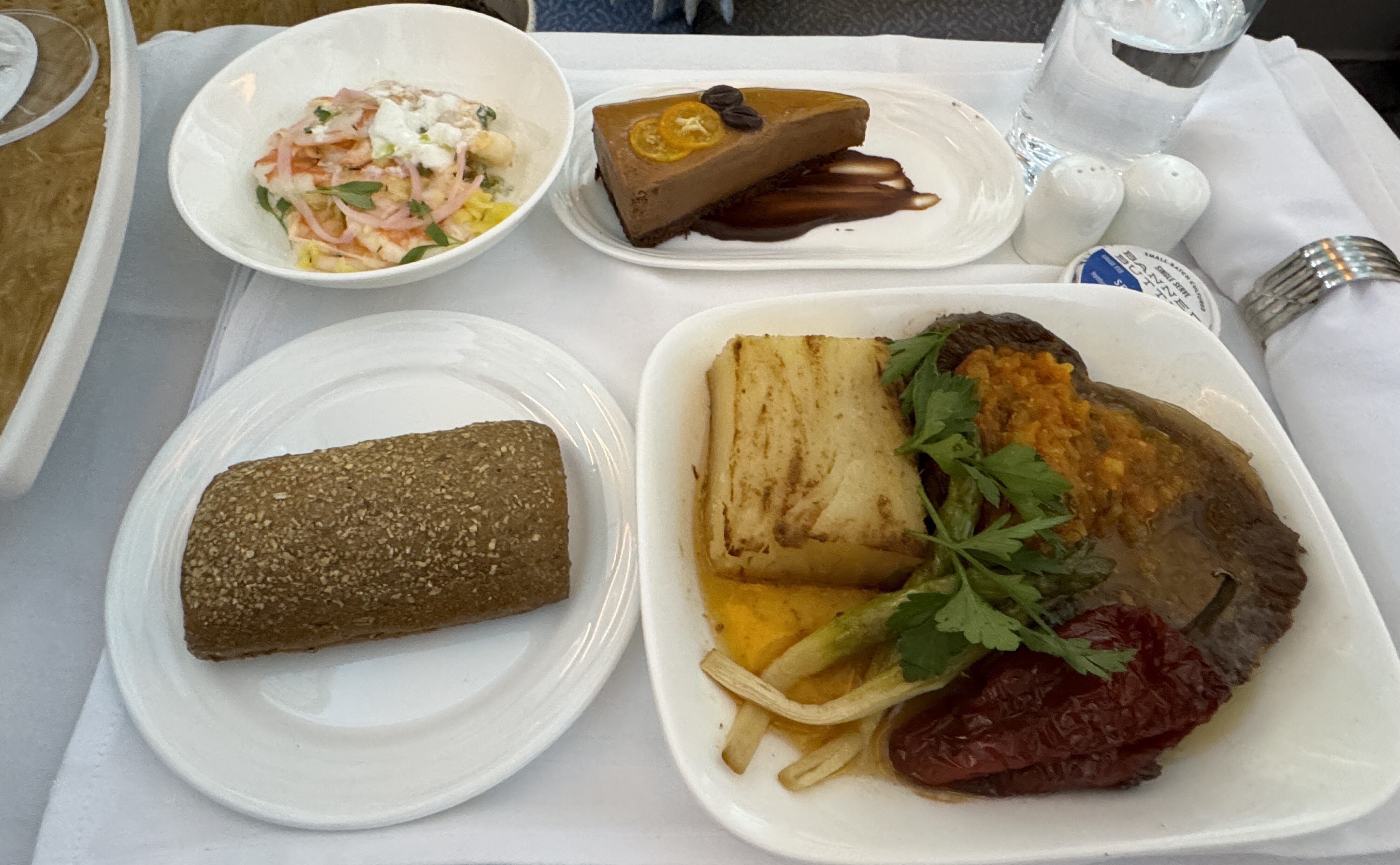 Emirates MIA BOG Lunch Serving Emirates MIA BOG Lunch Serving