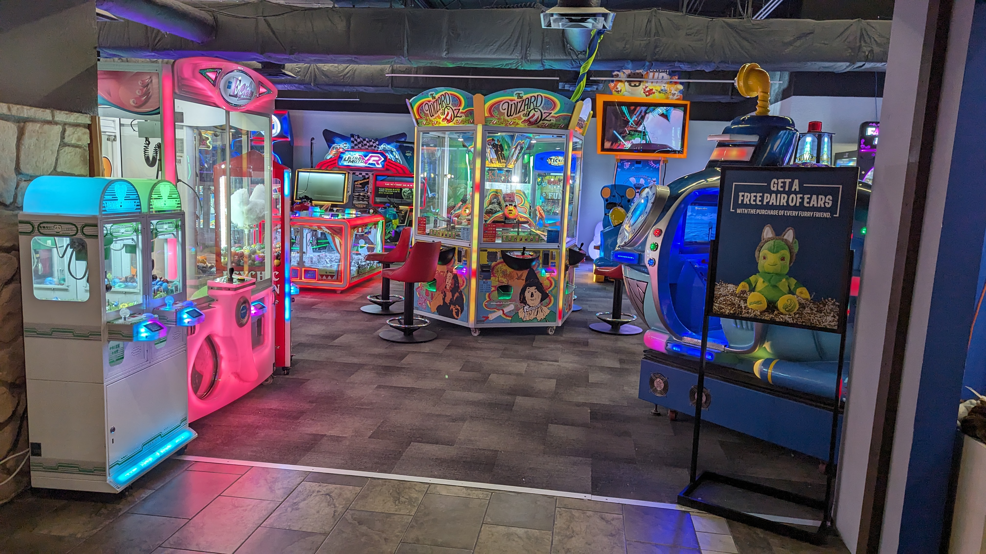 Great Wolf Lodge Grapevine amenities arcade Great Wolf Lodge Grapevine amenities arcade