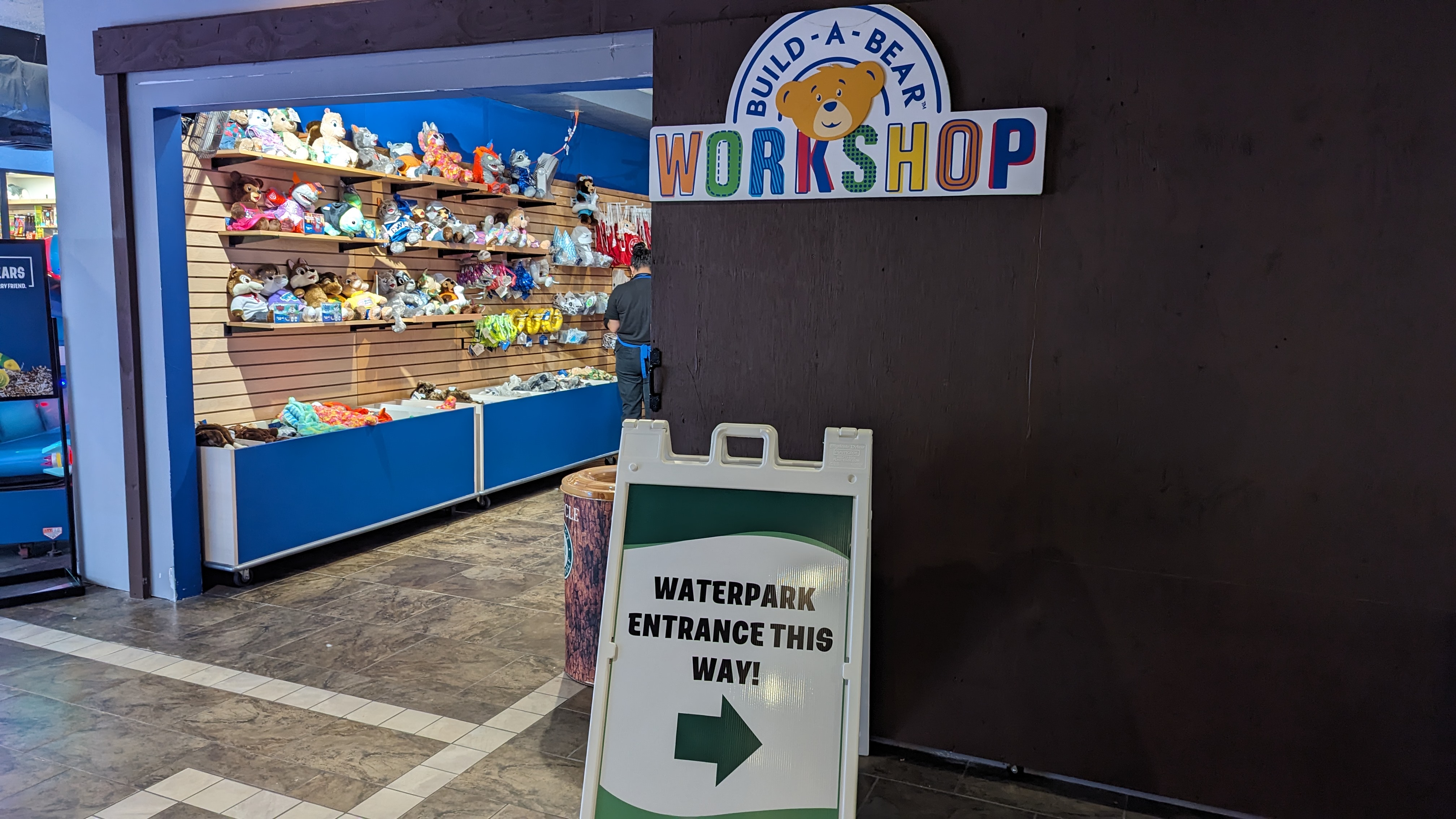 Great Wolf Lodge Grapevine amenities water park entrance and Build a Bear Workshop Great Wolf Lodge Grapevine amenities water park entrance and Build a Bear Workshop