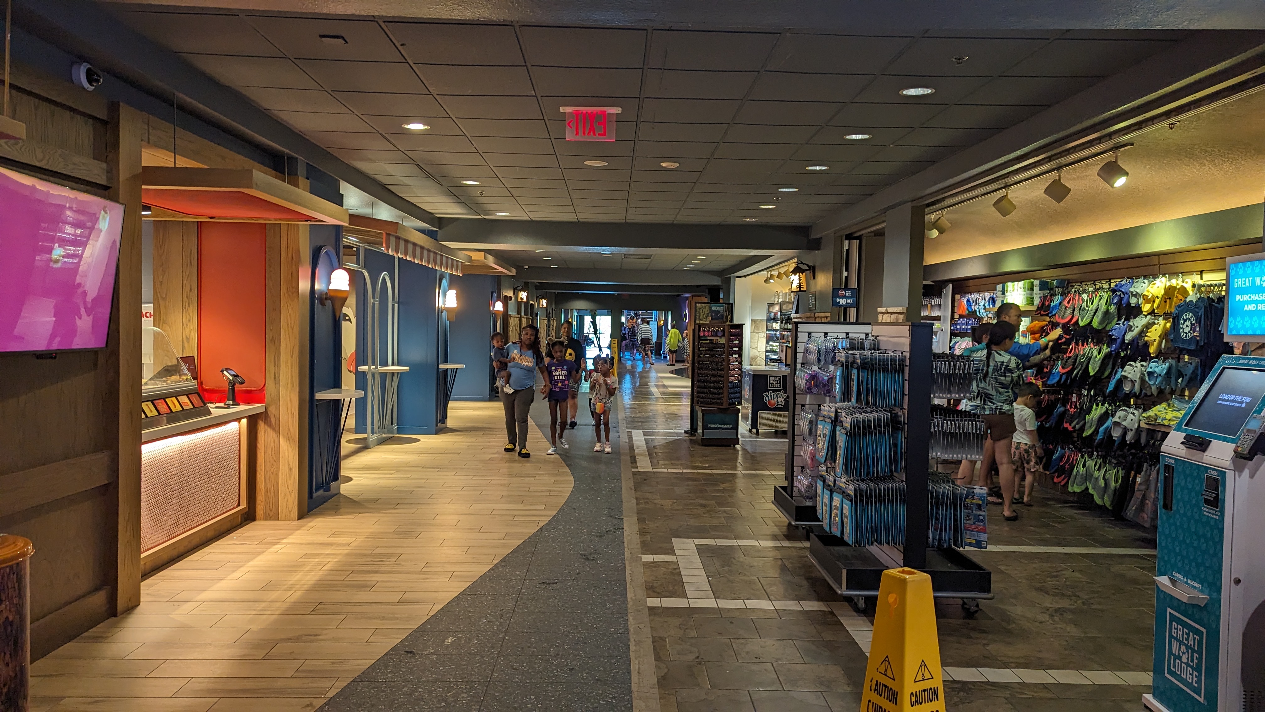 Great Wolf Lodge Grapevine amenities water park shop Great Wolf Lodge Grapevine amenities water park shop